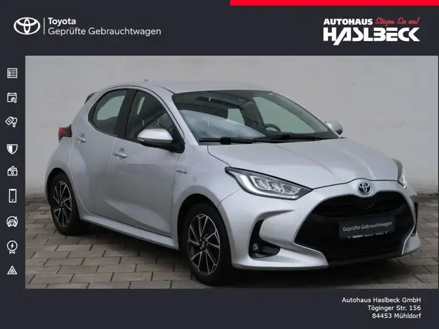 Toyota Yaris Hybrid 1.5 VVT i Club