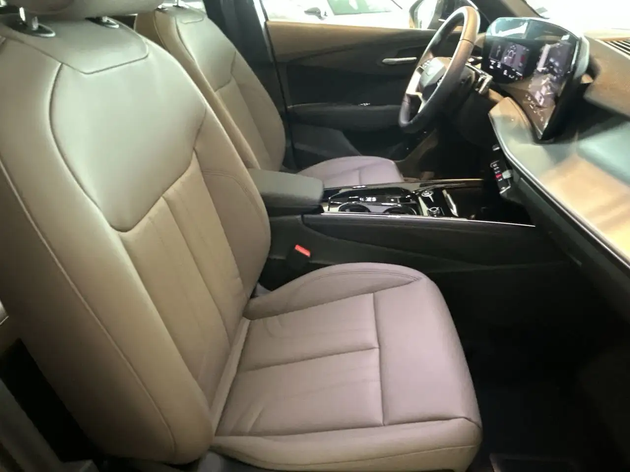 Audi Q3 снимка Audi Q3