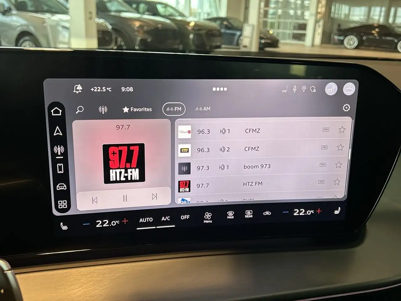 Audi Q3 снимка Audi Q3