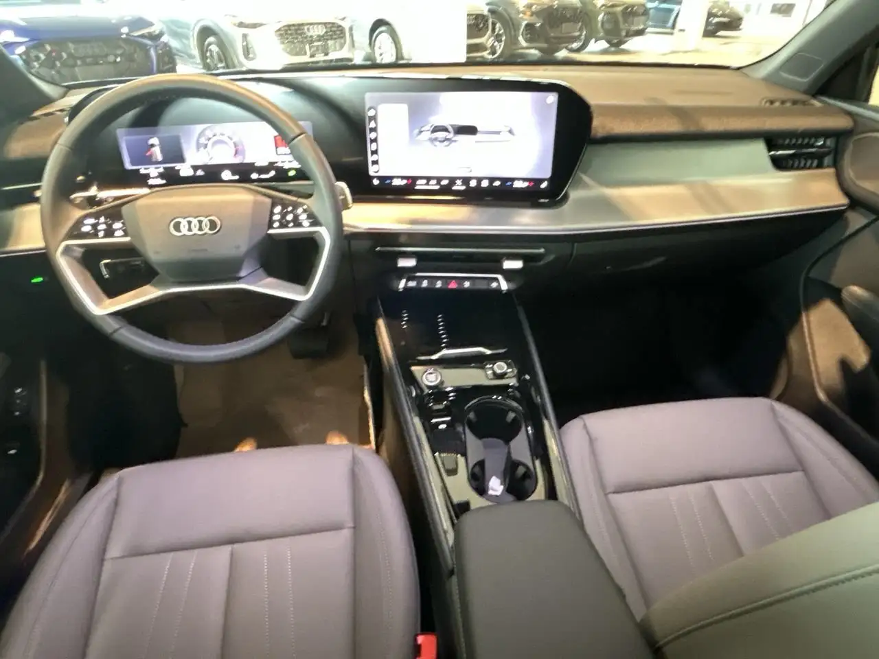 Audi Q3 снимка Audi Q3