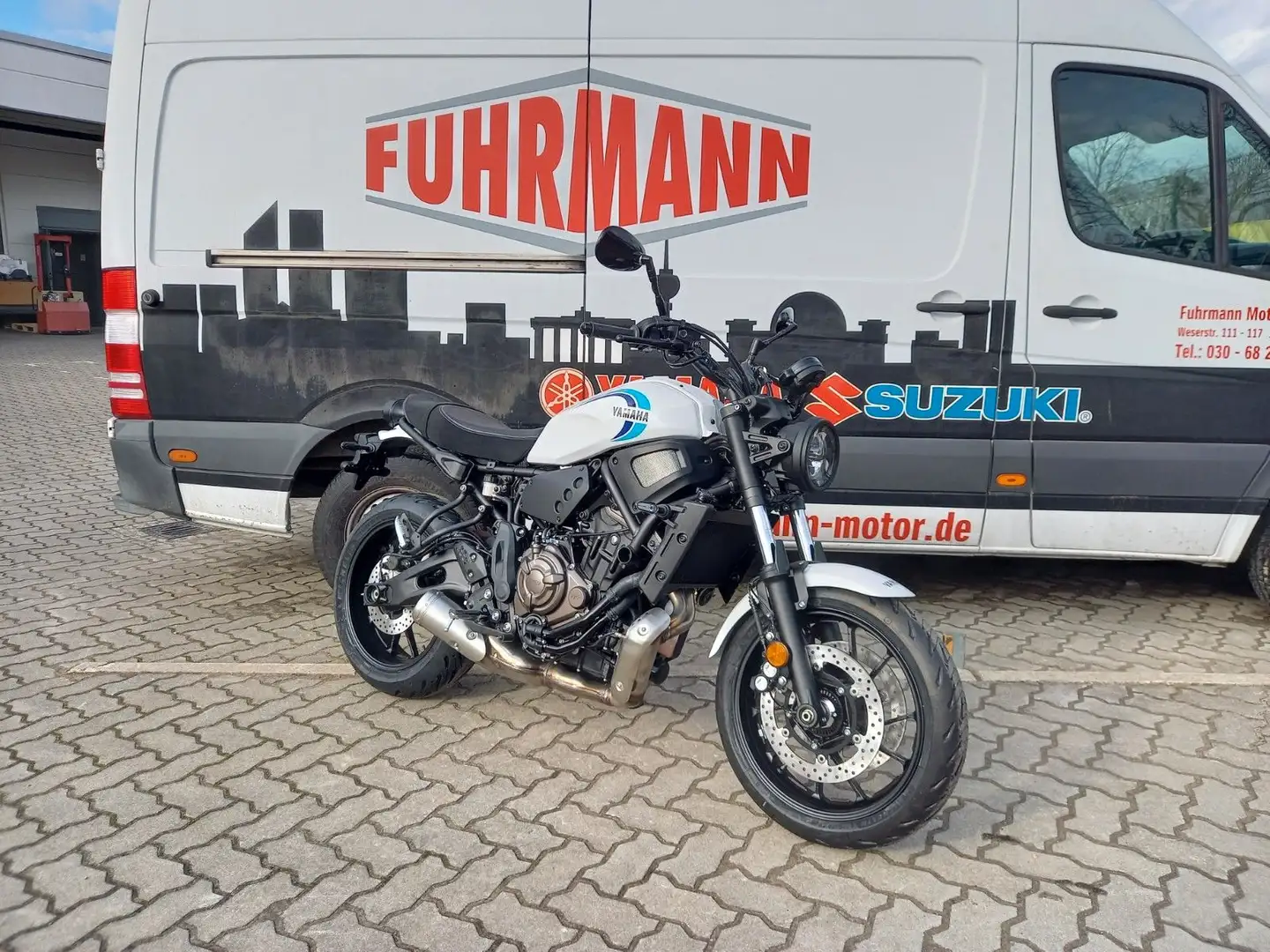 Yamaha XSR 700 Modell 2022 *ABS/auch A2 White - 2