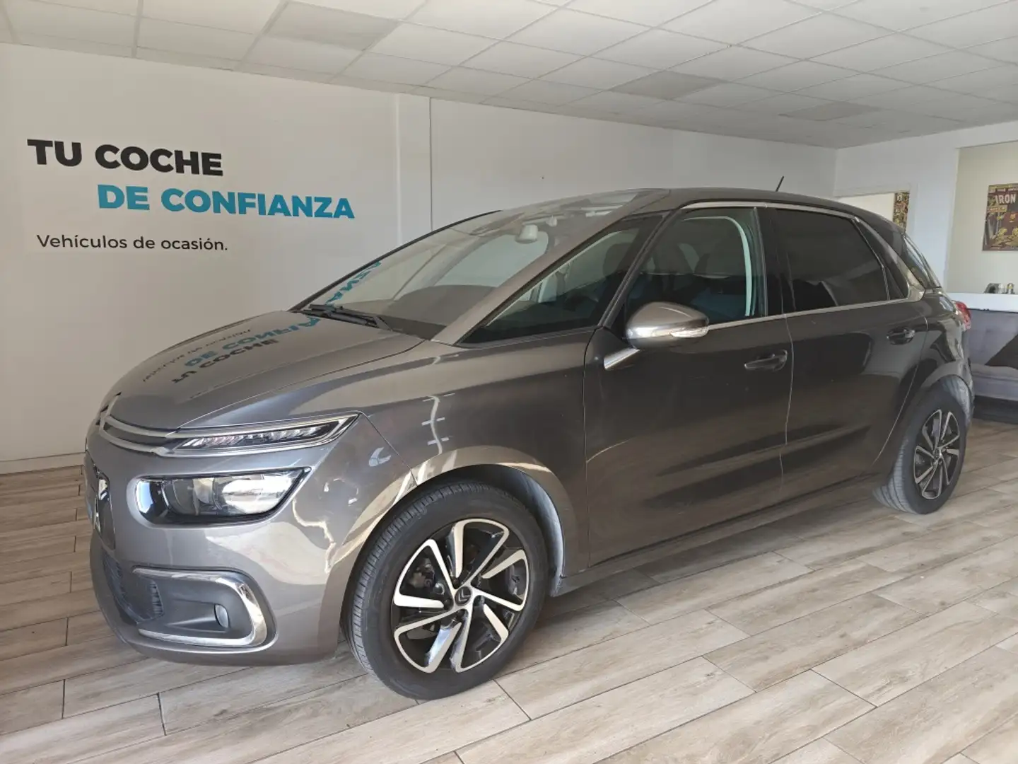 Citroen C4 1.6BlueHDI S&S Feel 120 Argent - 1