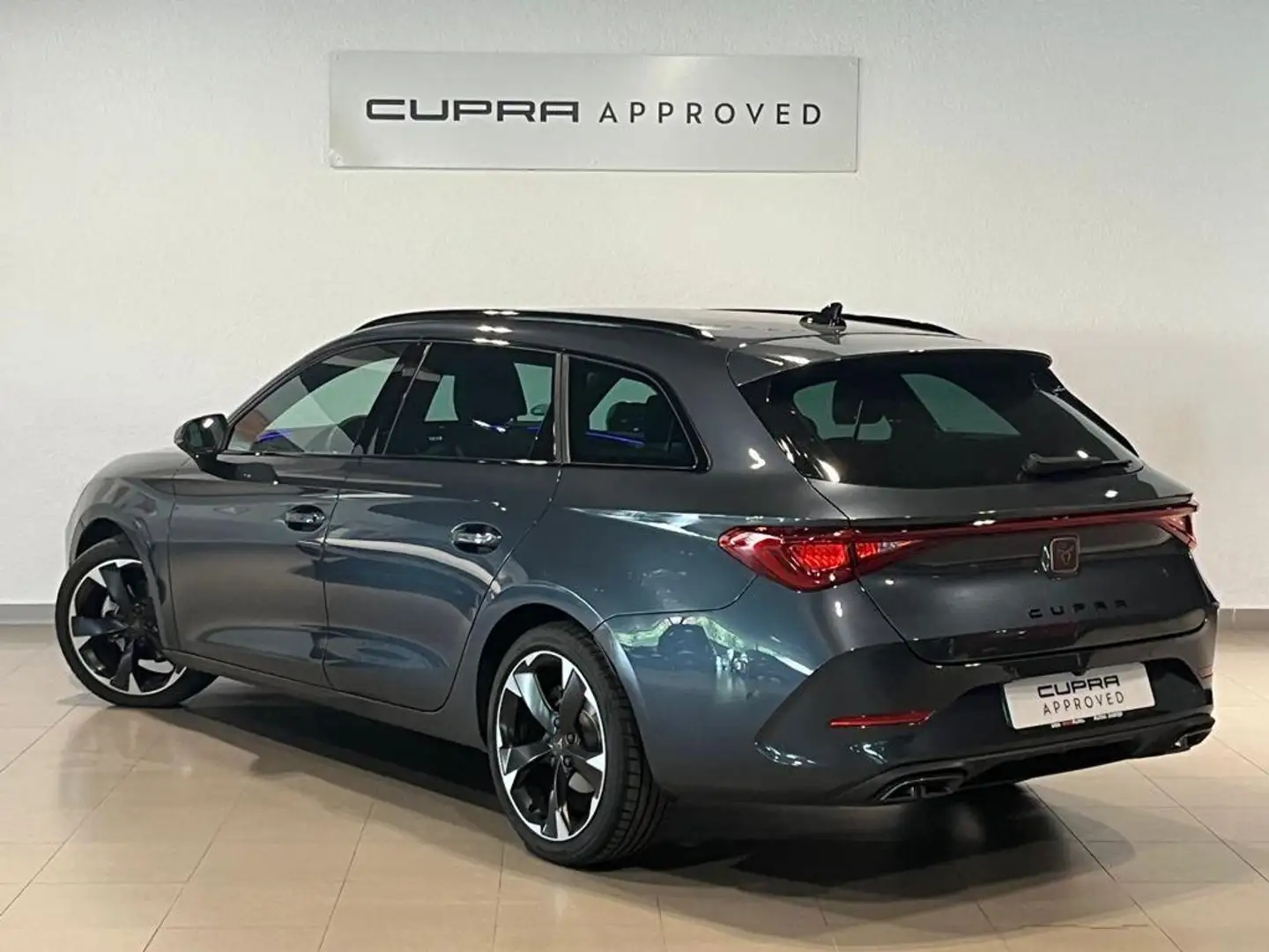 CUPRA Leon Sportstourer 1.5 ETSI DSG 110KW Gris - 2