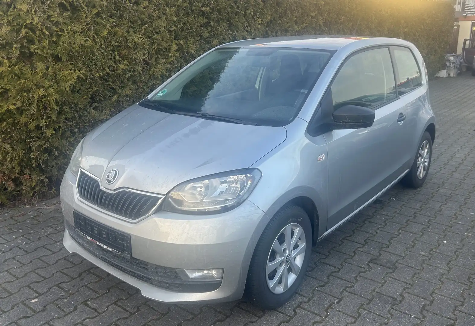 Skoda Citigo Active Cool Plus 1.0 MPI 1. Hand Klima Alu Euro 6 Grau - 2