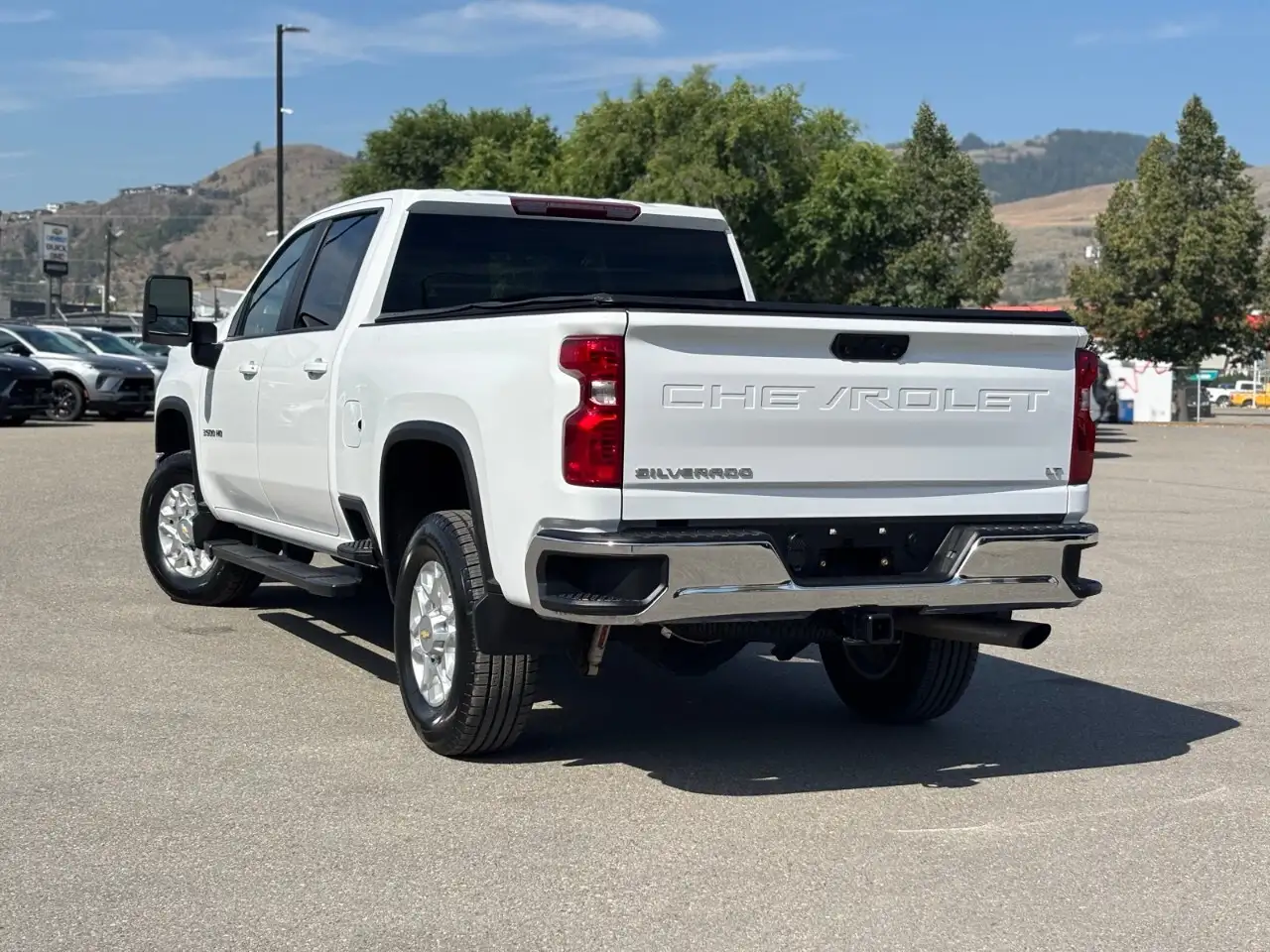 Chevrolet Silverado 3500 photo Chevrolet Silverado 3500
