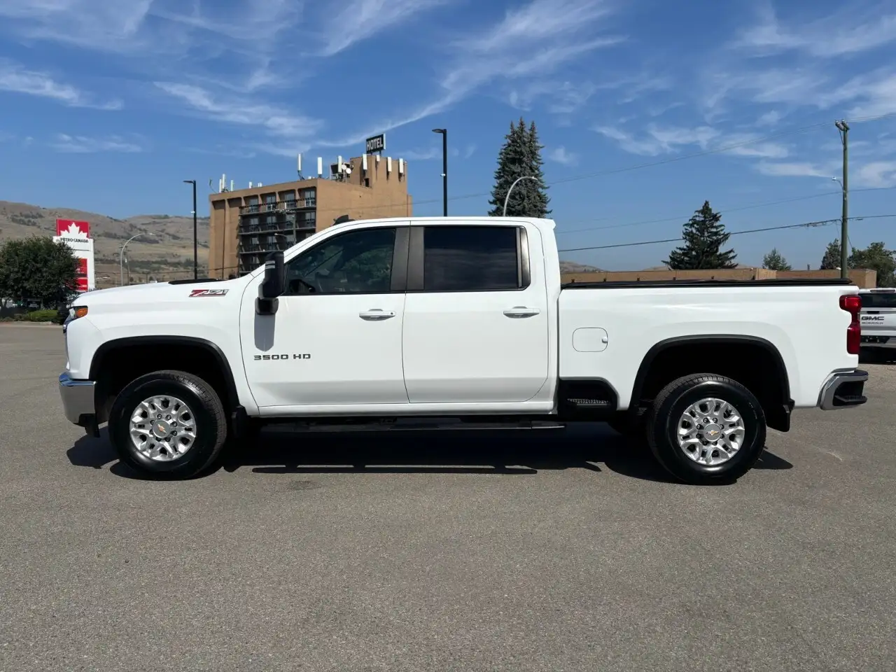 Chevrolet Silverado 3500 photo Chevrolet Silverado 3500