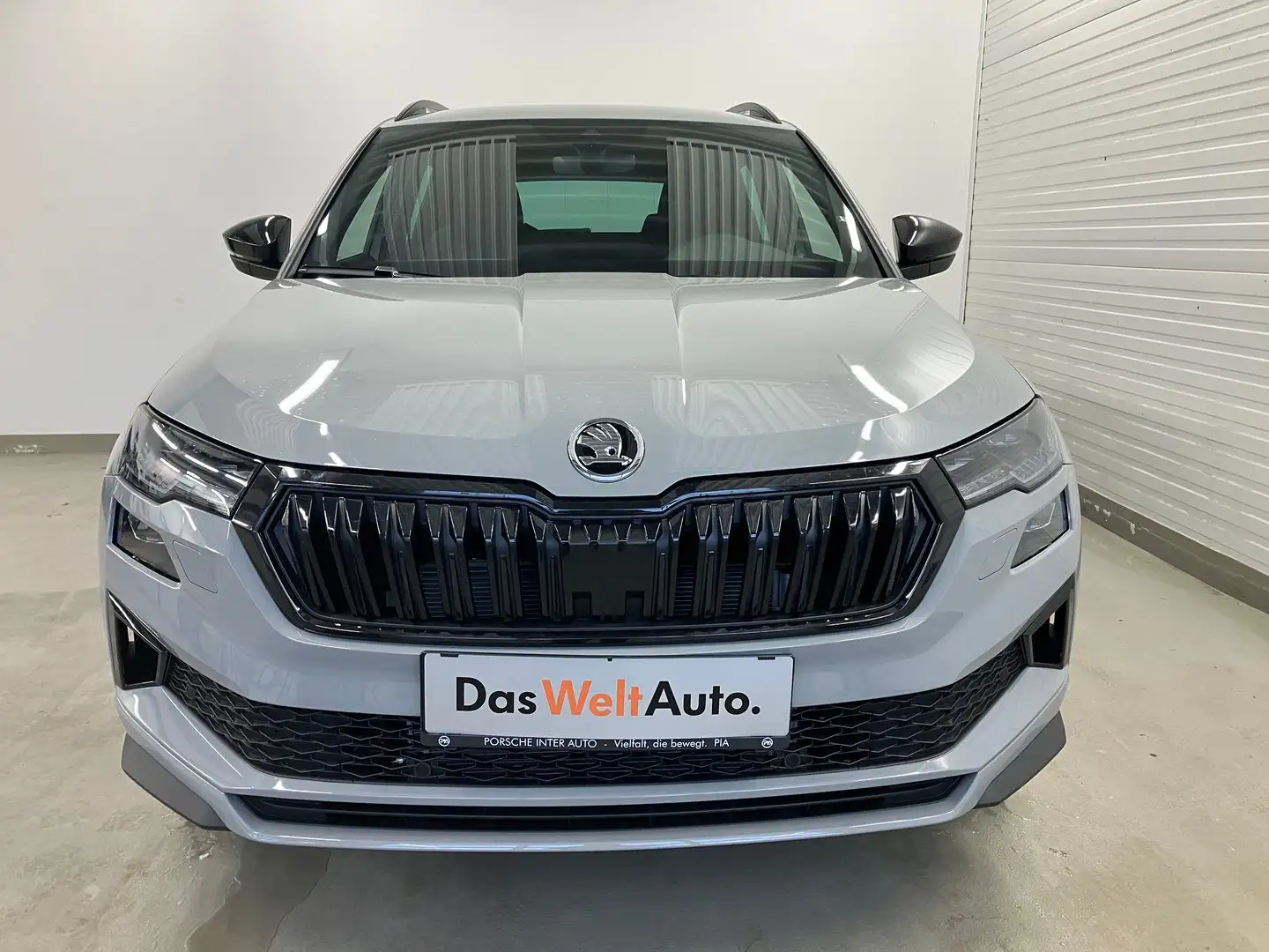 Skoda Karoq 4x4 Sportline TDI DSG Grau - 2