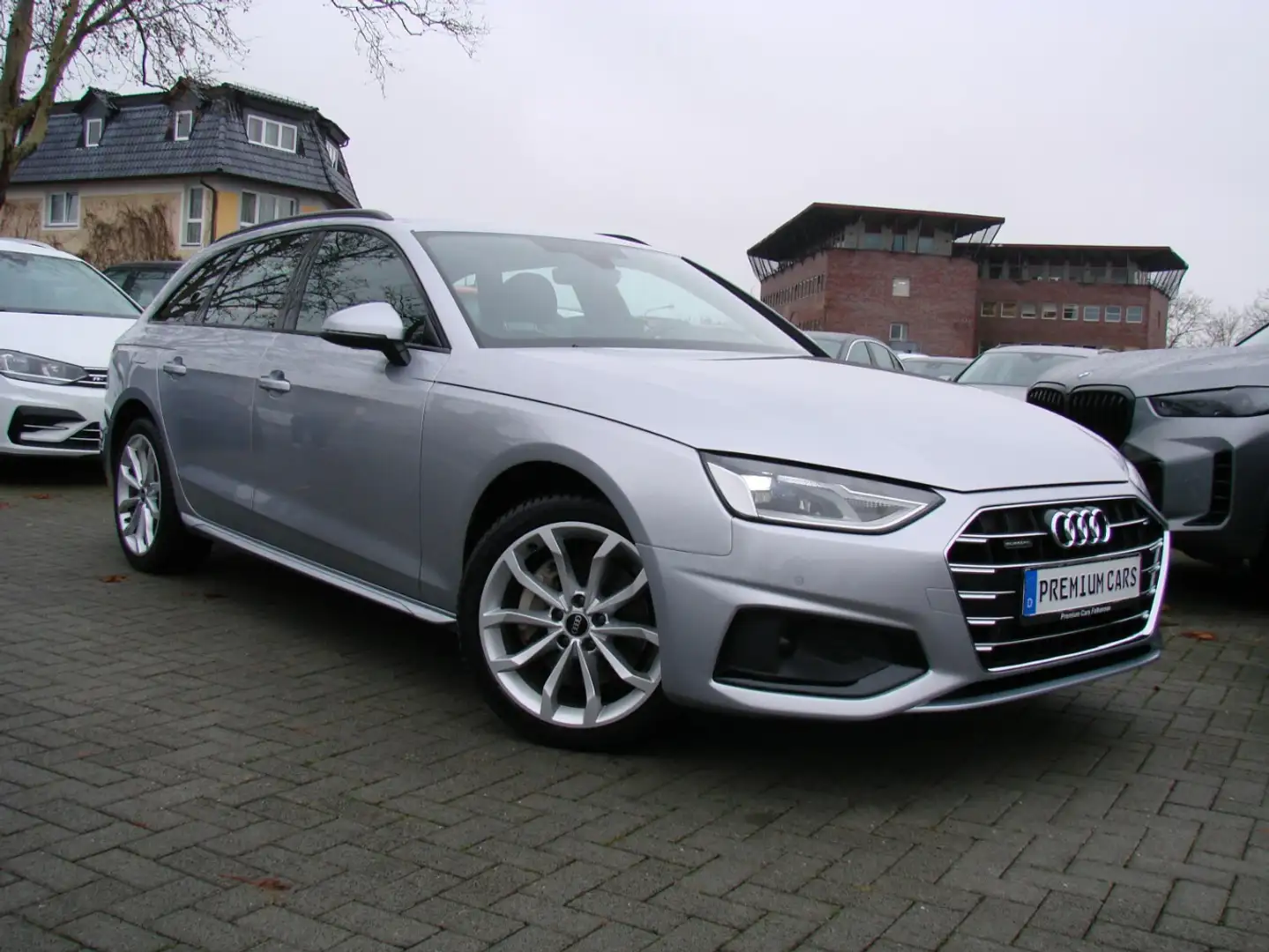 Audi A4 40TDI quattro advanced ACC Navi AHK Argent - 1