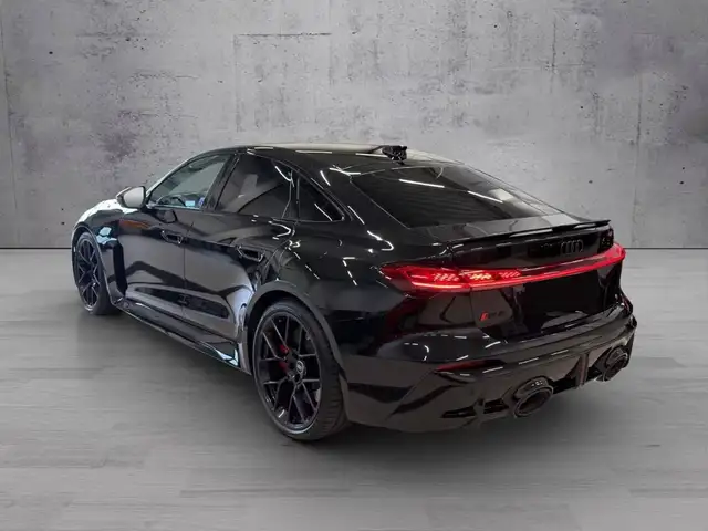 Audi RS5 view 12