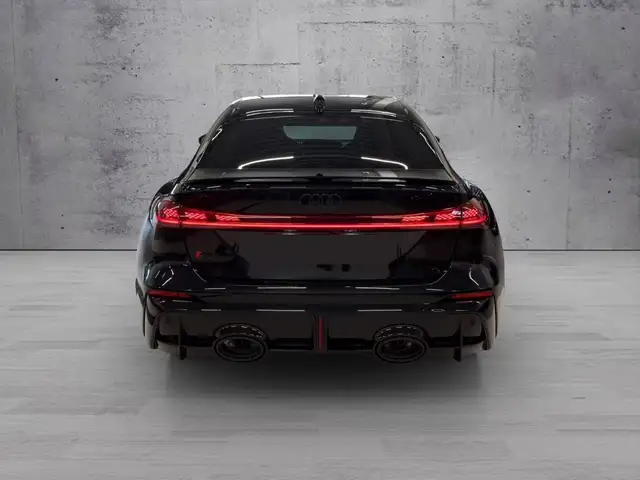 Audi RS5 view 13