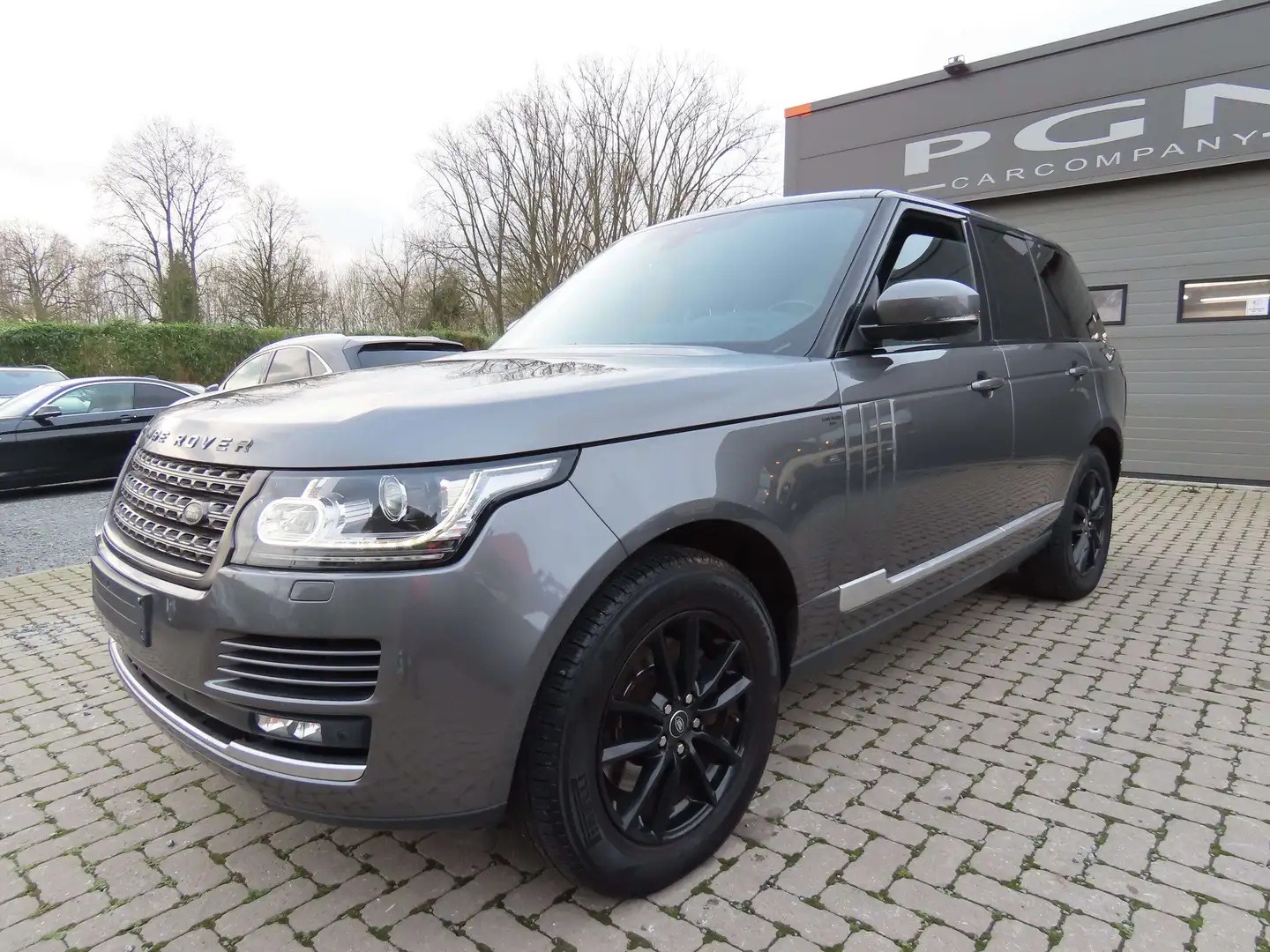 Land Rover Range Rover 3.0 TDV6 Vogue Gris - 1