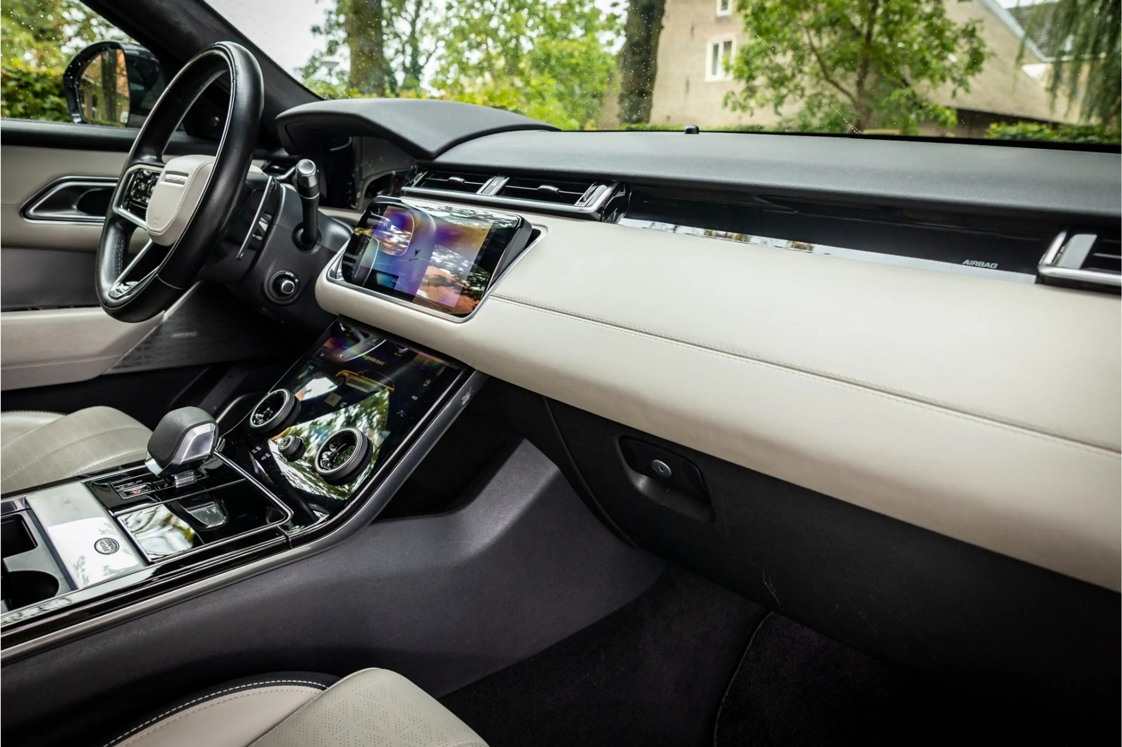 Land Rover Range Rover Velar 2.0 P400e R-Dynamic HSE Massage Stoelventilatie HU — photo 13