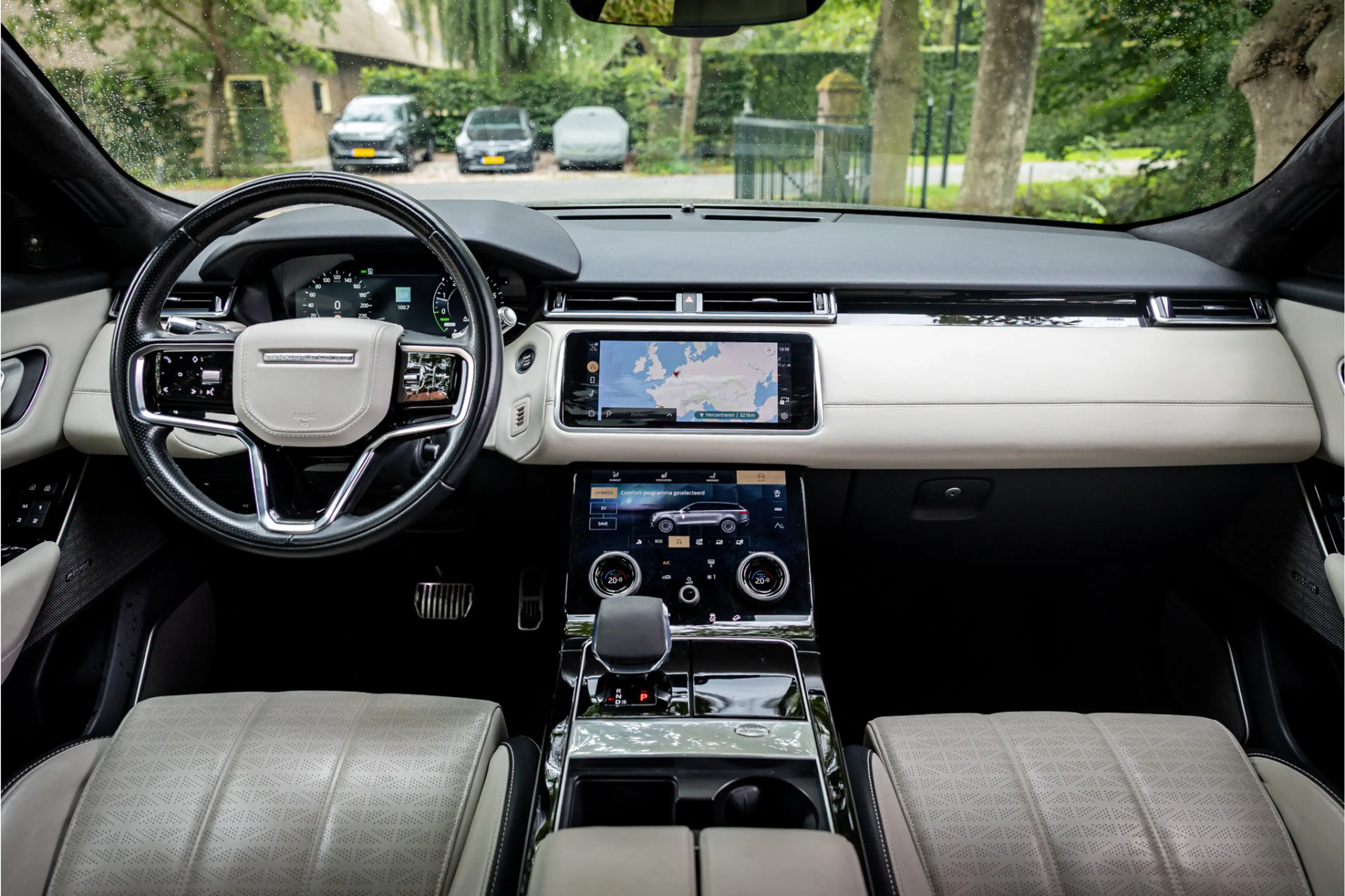 Land Rover Range Rover Velar 2.0 P400e R-Dynamic HSE Massage Stoelventilatie HU — photo 7