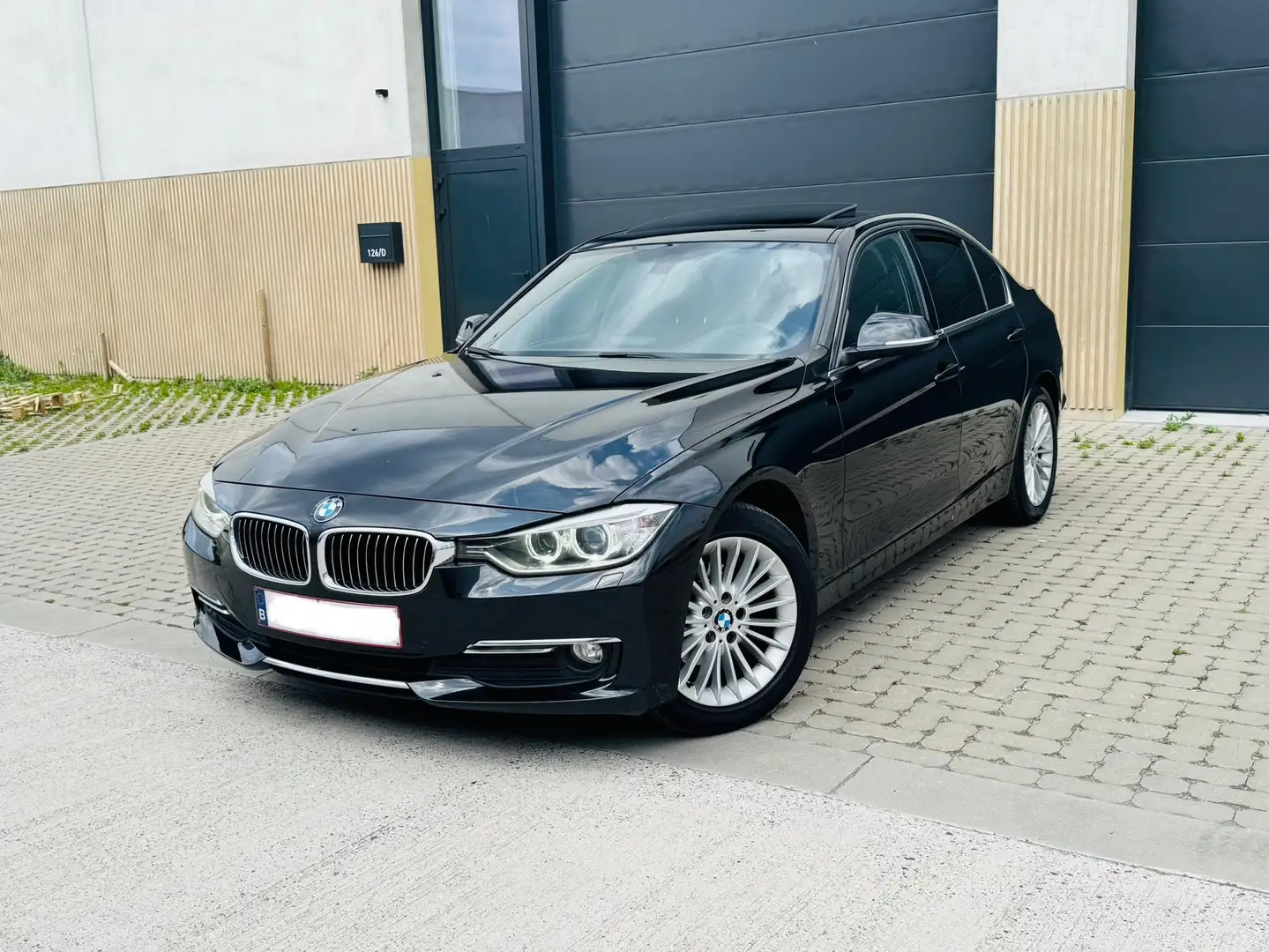 BMW 318 318d Luxury Noir - 1