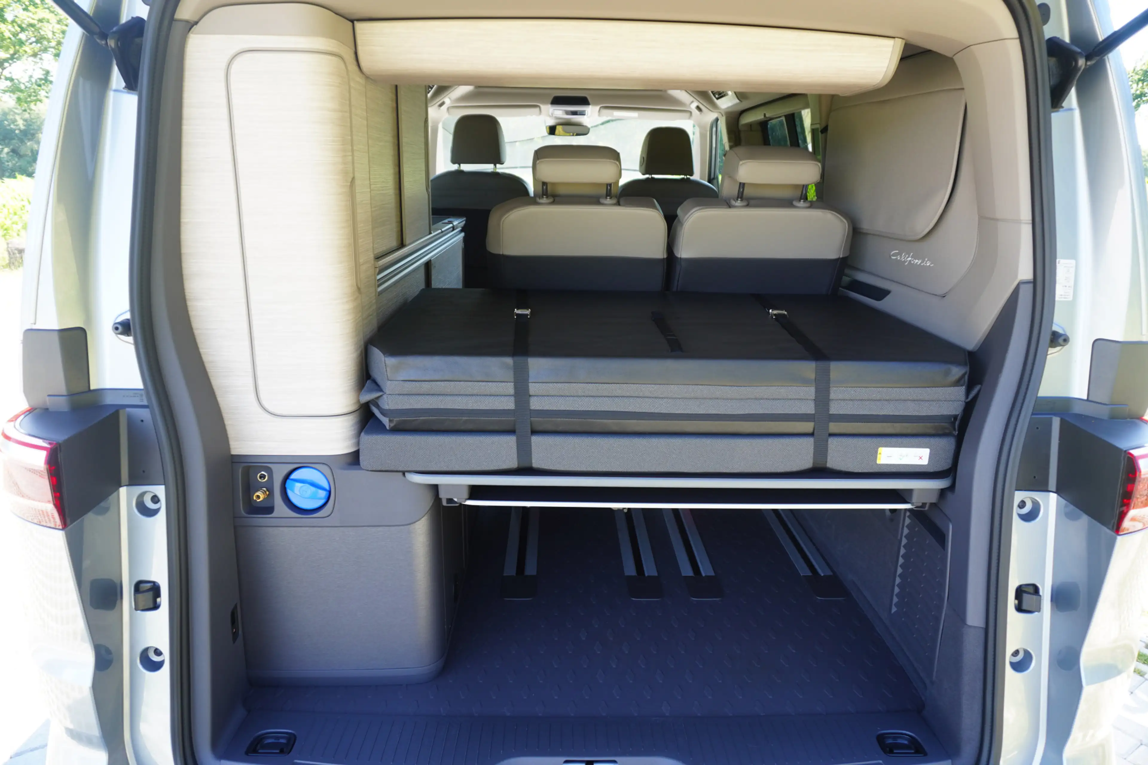 Volkswagen T7 California Ocean  245PK Automaat PHEV 4x4 Apple Carplay Trekh — photo 7