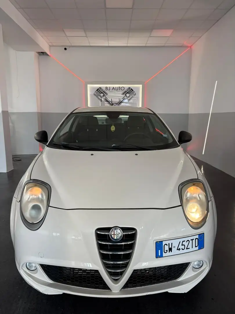Alfa Romeo MiTo MiTo 1.4 tb Distinctive Sport Pack 120cv Weiß - 1