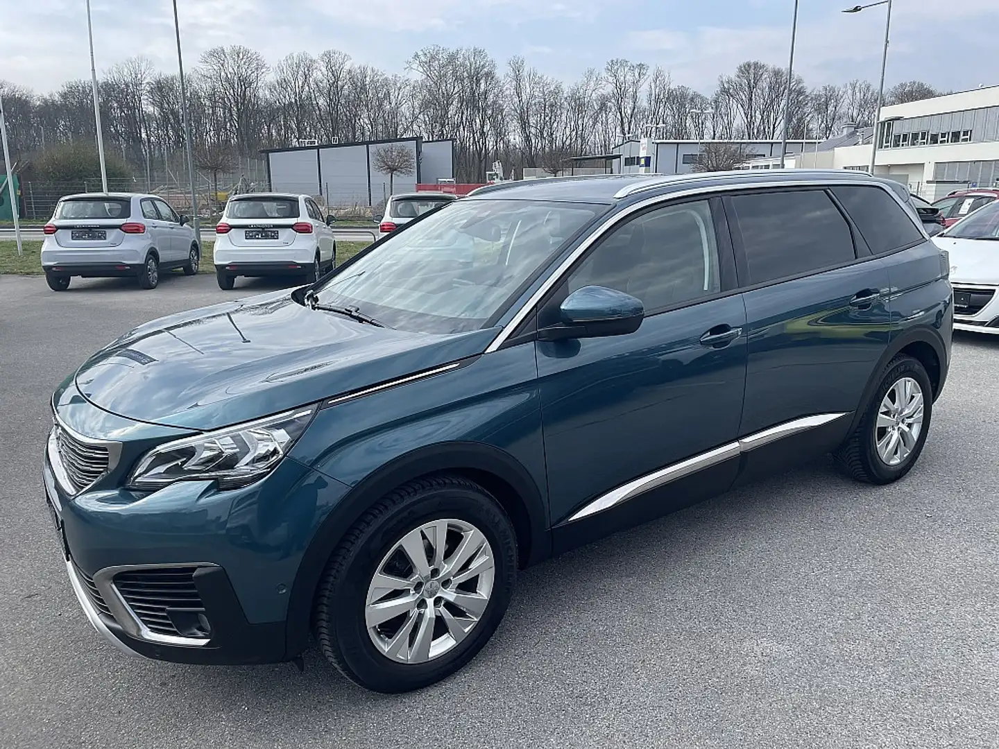 Peugeot 5008 1,2 PureTech 130 S&S EAT6 Allure Grün - 2