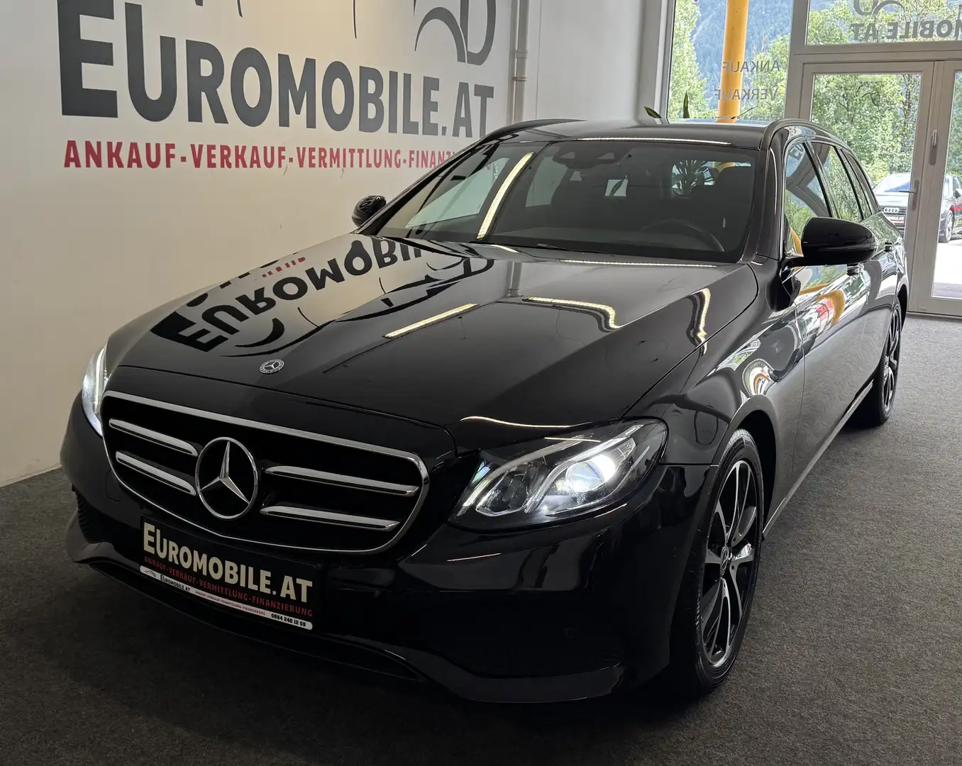 Mercedes-Benz E 220 d 4Matic *AVANTGARDE*Widescreen*RFK*HU*BURMESTER* Schwarz - 1