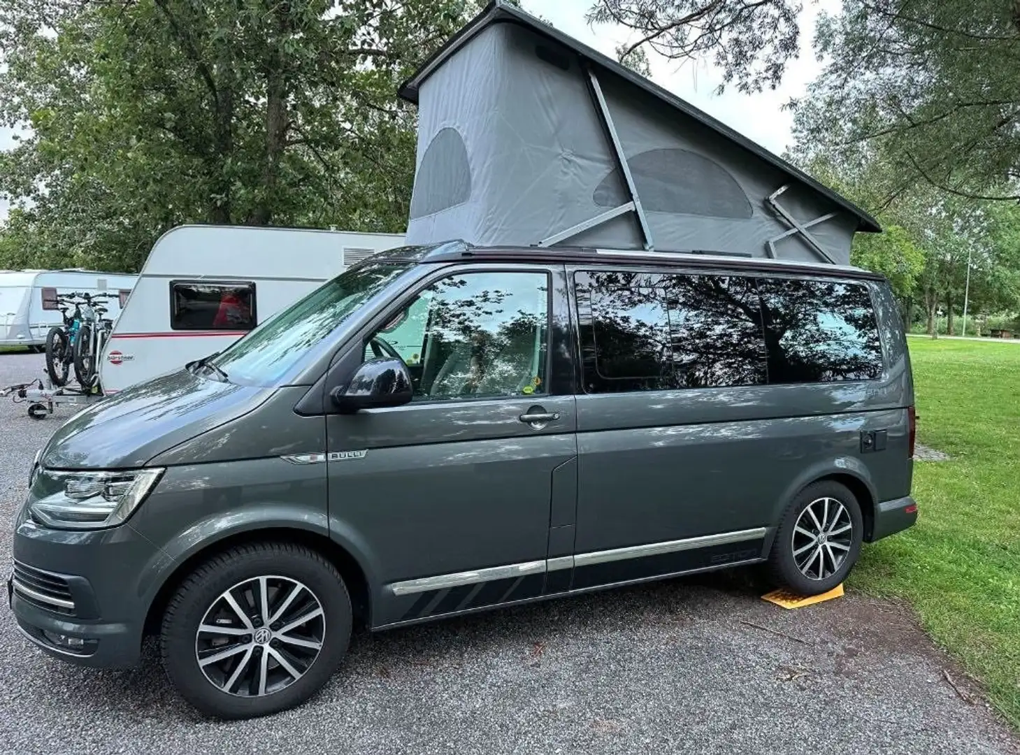 Volkswagen T6 California California Ocean 2,0 TDI 4Motion BMT DSG Ocean Grau - 2