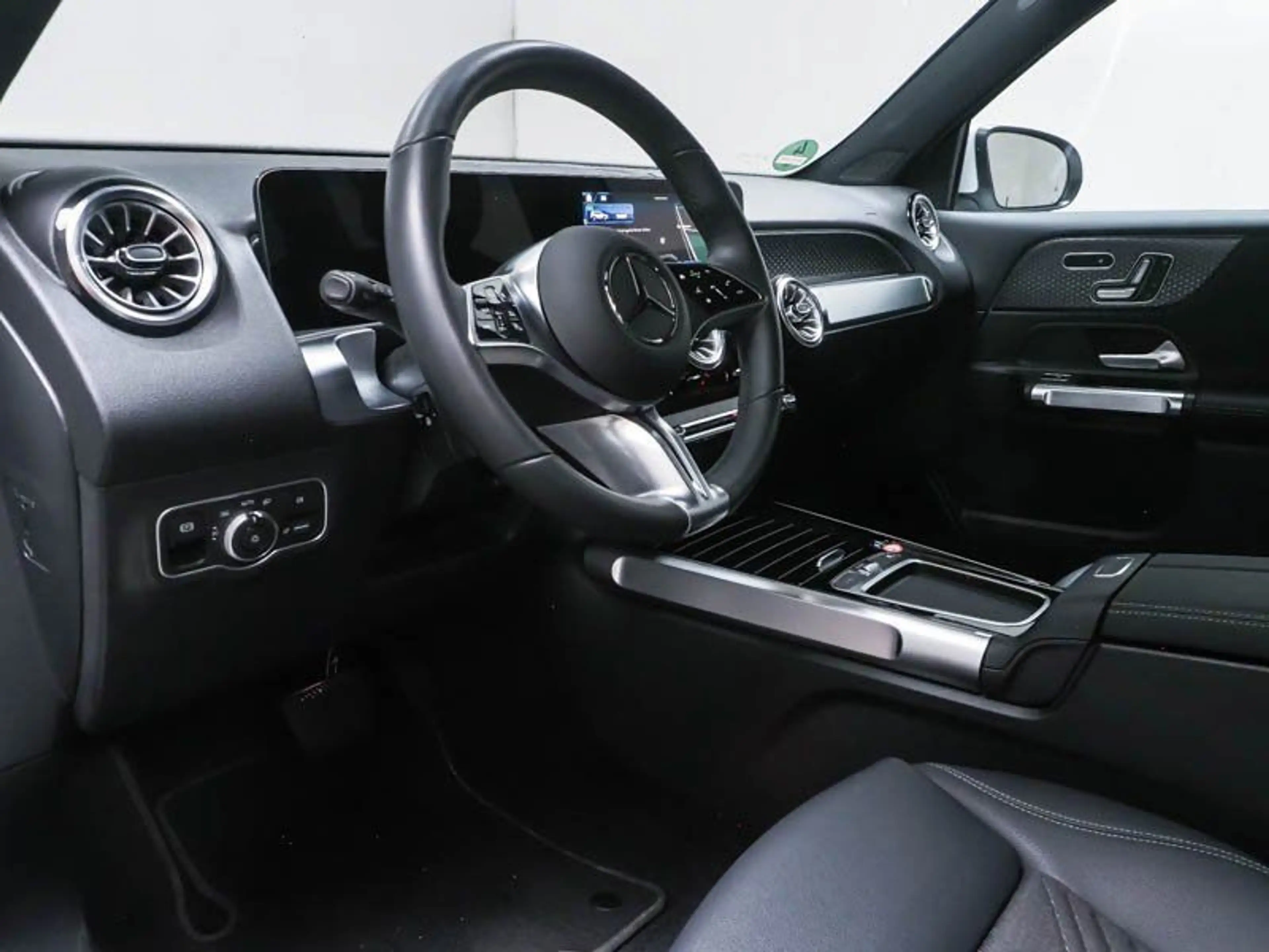 Mercedes-Benz EQB 250 PROGR-ADVANCED MEMORY FAP KAMERA WINTER — photo 6