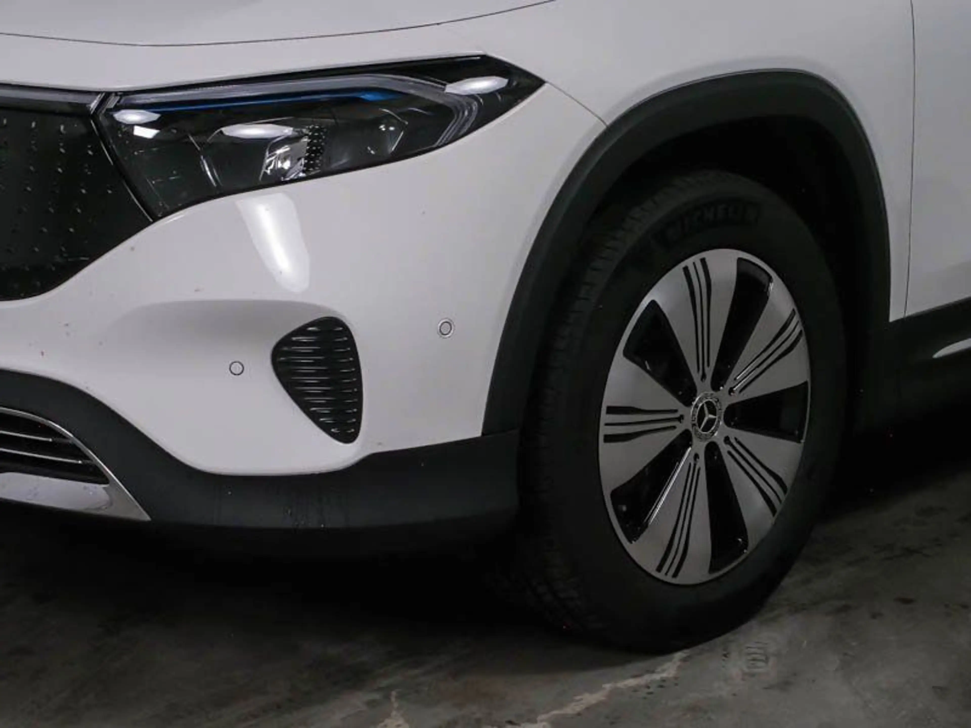 Mercedes-Benz EQB 250 PROGR-ADVANCED MEMORY FAP KAMERA WINTER — photo 2