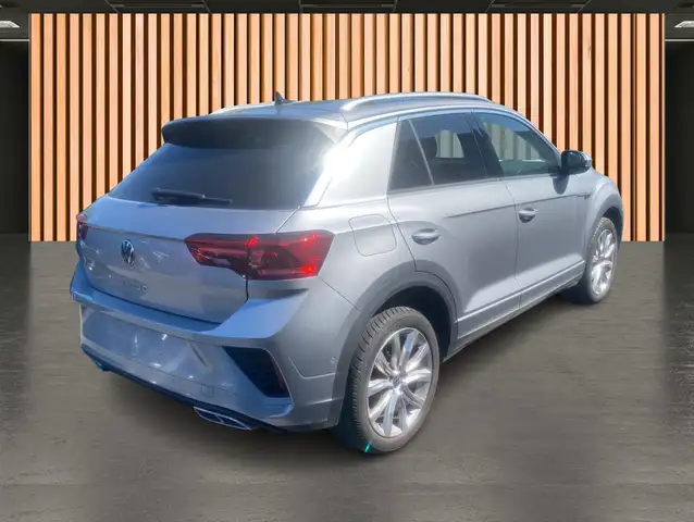 Volkswagen T-Roc view 5