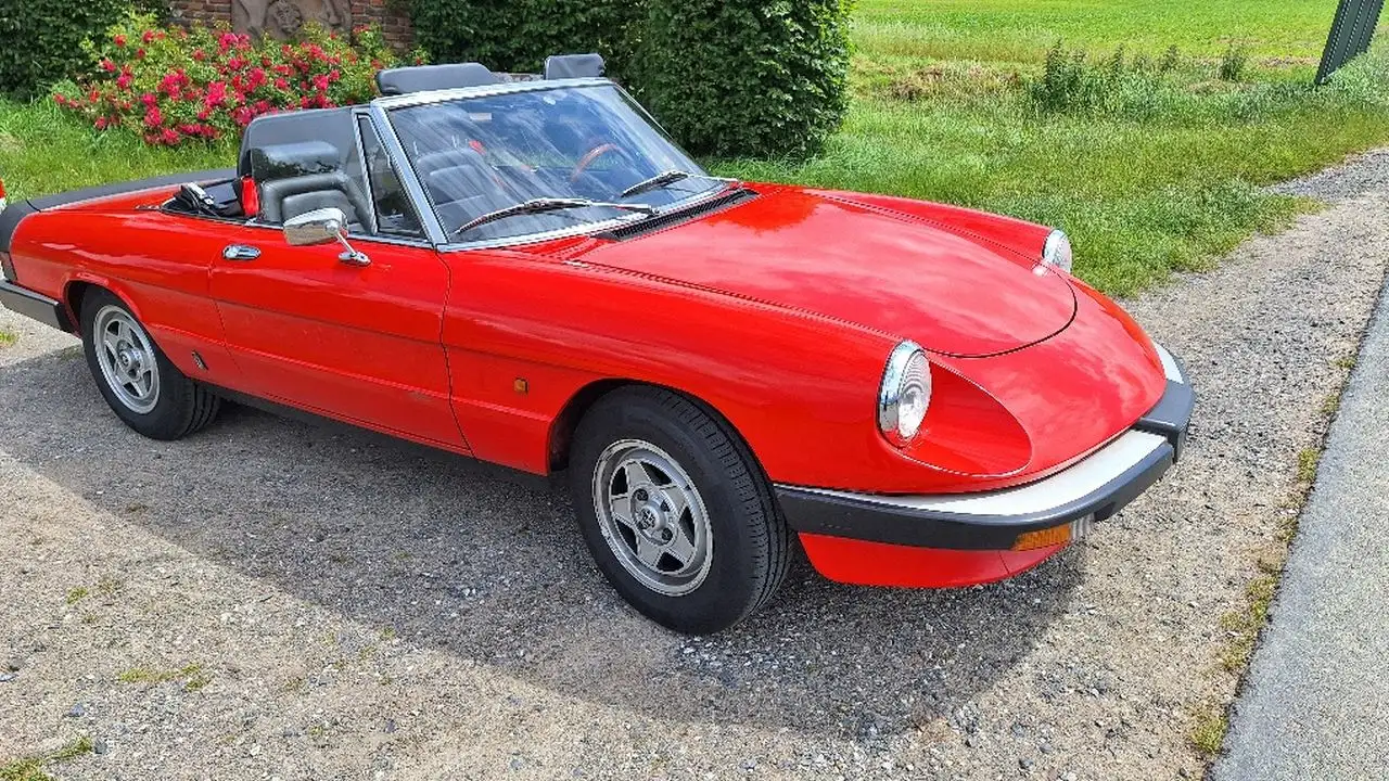 Alfa Romeo Spider 2.0, foto 2