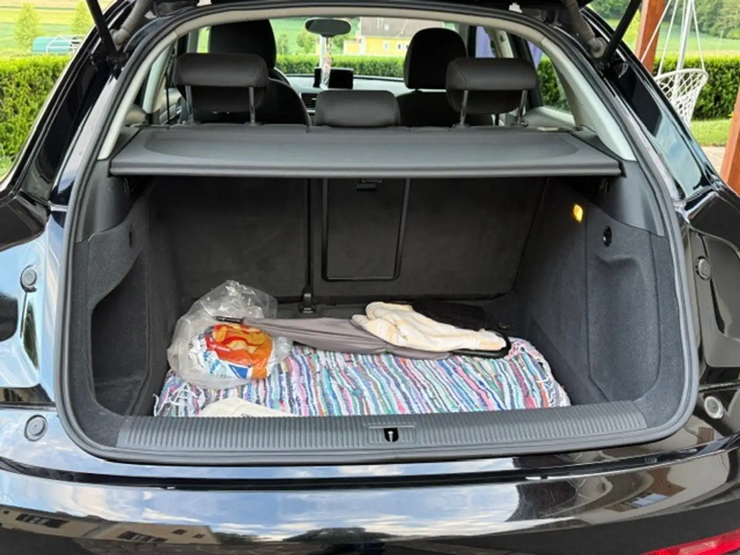 Audi Q3 Q3 2,0 TDI quattro Offroad Style Style Schwarz - 2