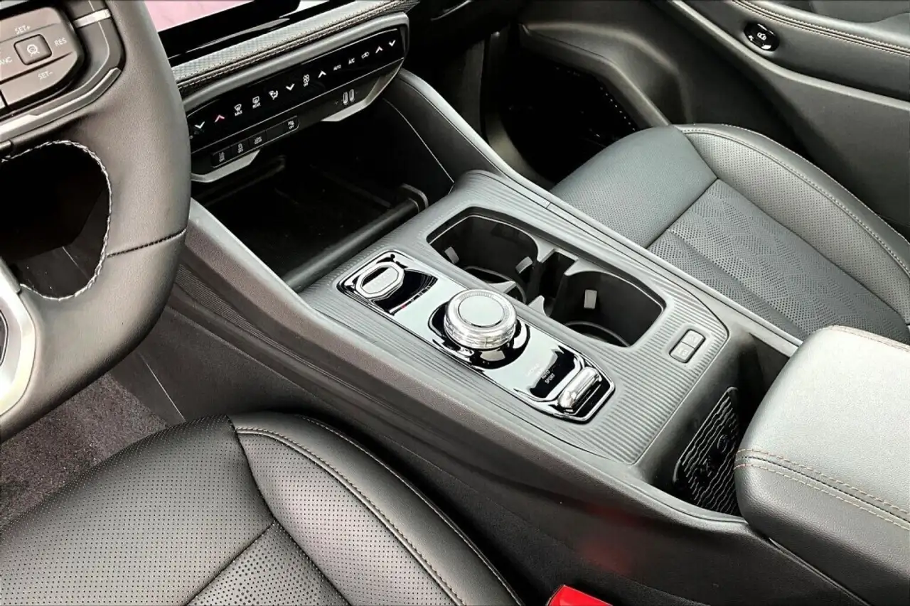 Jeep Cherokee снимка Jeep Cherokee