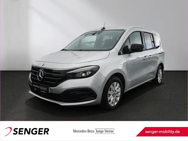 Mercedes-Benz EQT 200 LED SCHWENKHUBSITZ BEHINDERTENUMBAU LIFT