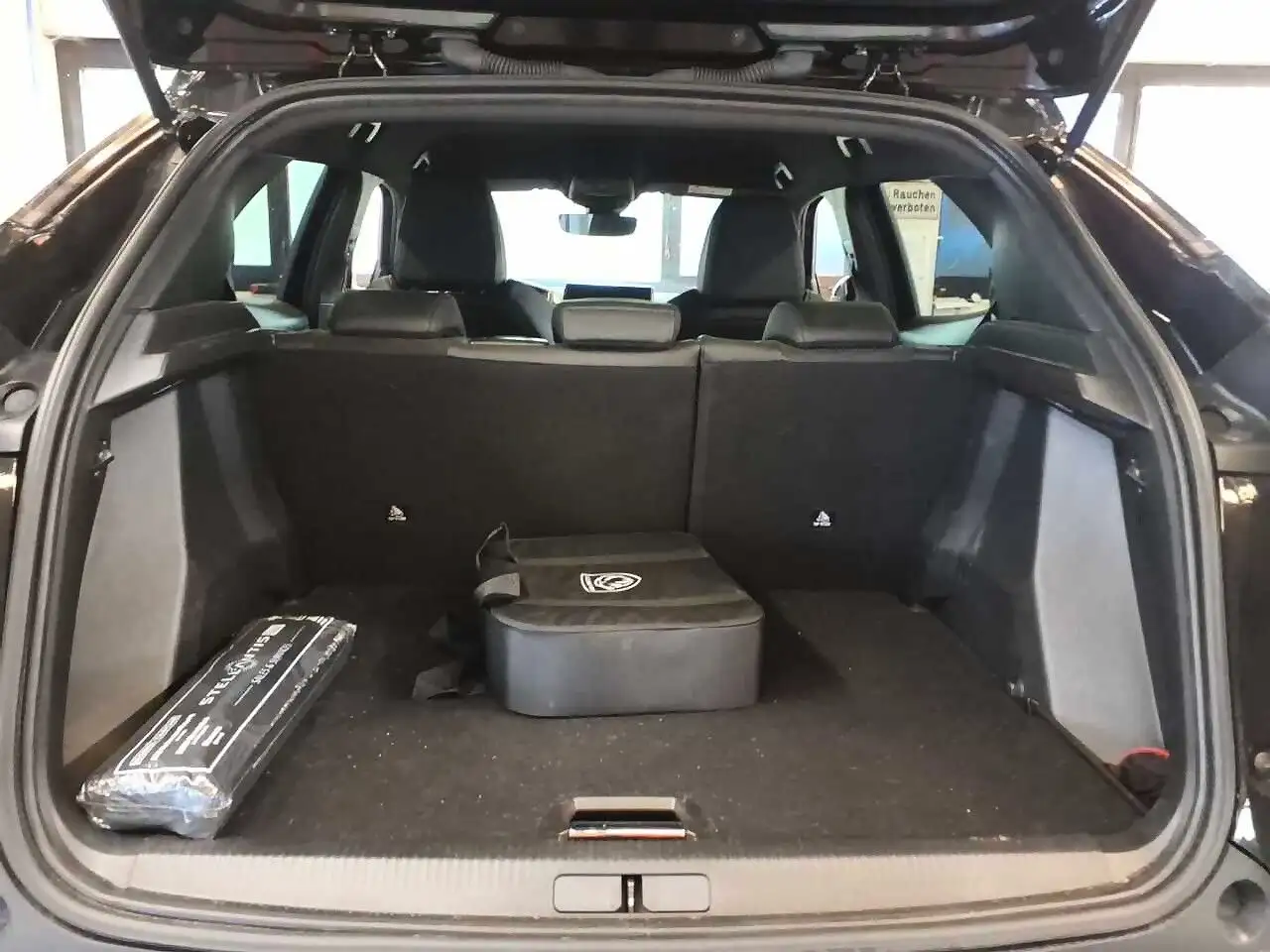 Peugeot 2008 Elektromotor (e-)GT LED*LEDER*NAVI*RFK*TEMP*PDC, миниатюра 11