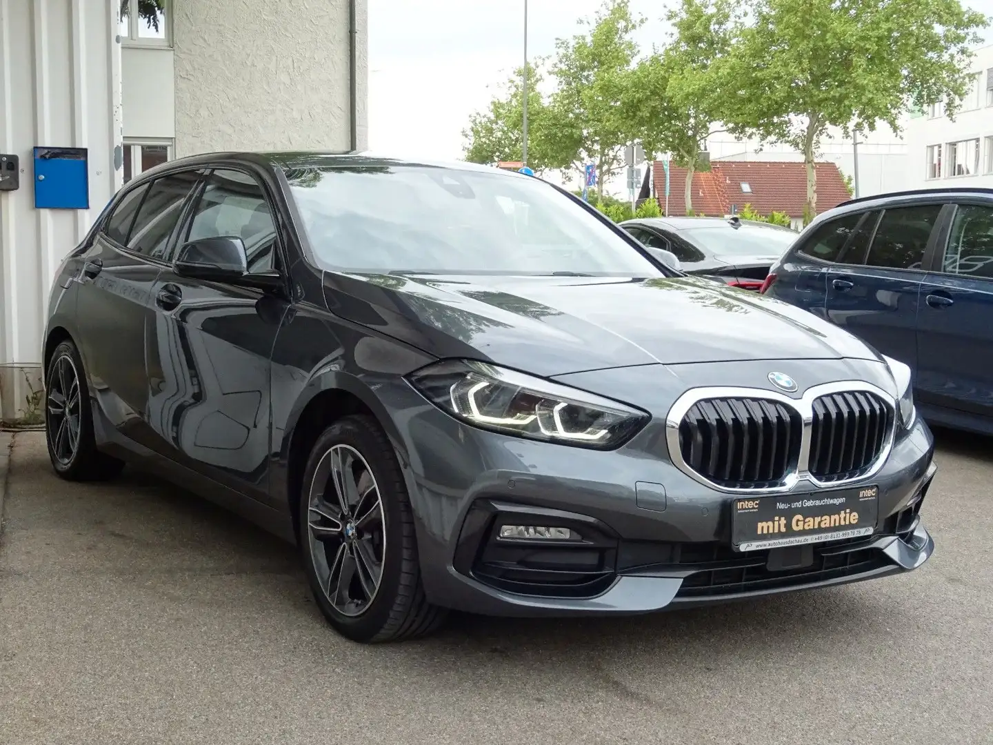 BMW 120 d SAG Sport Line Navi LCP Leder LED HUD Keyl. Grau - 1
