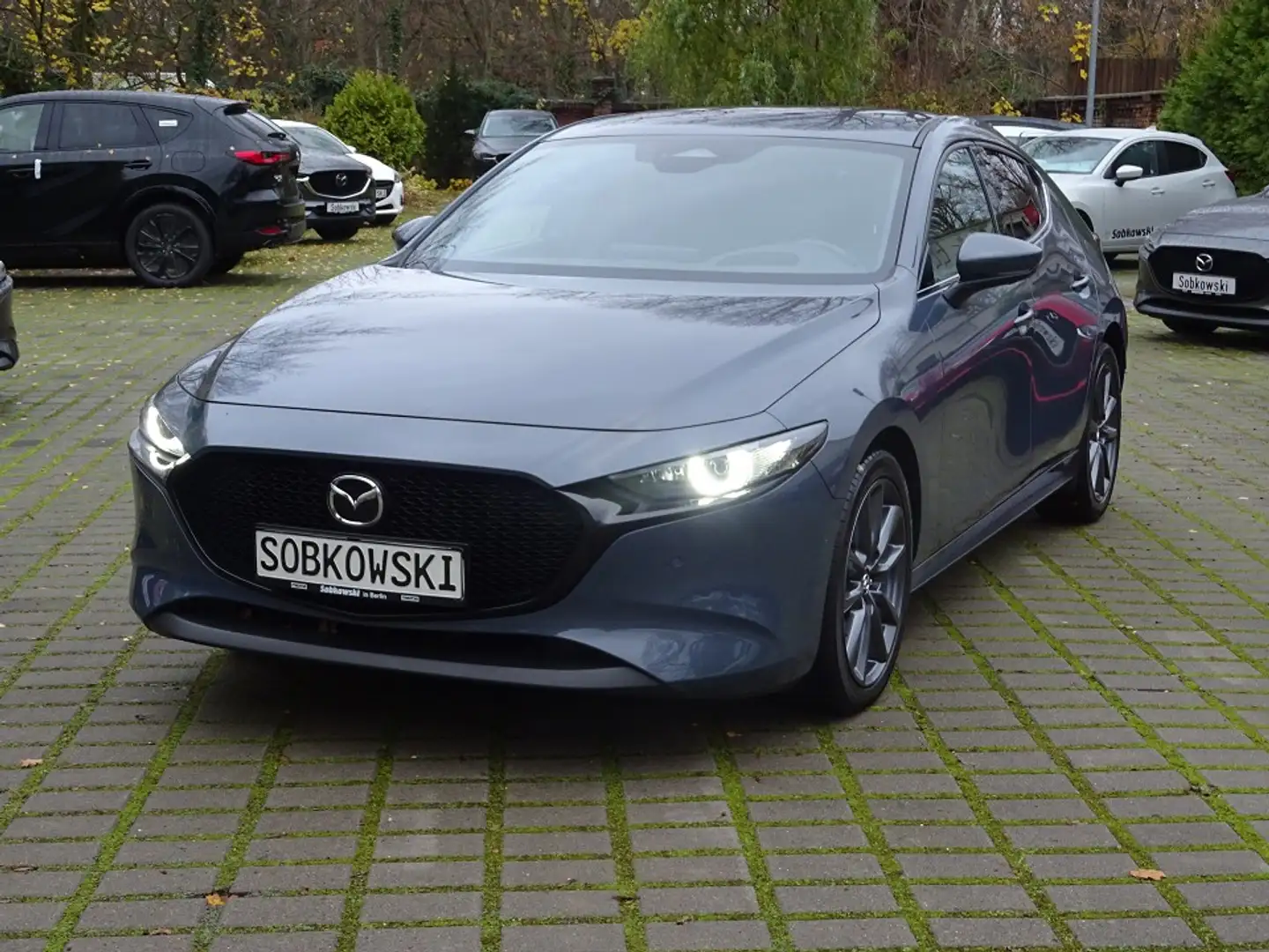 Mazda 3 2.0L e-SKYACTIV G 150 Exclusive-line DASO DESI Grau - 2