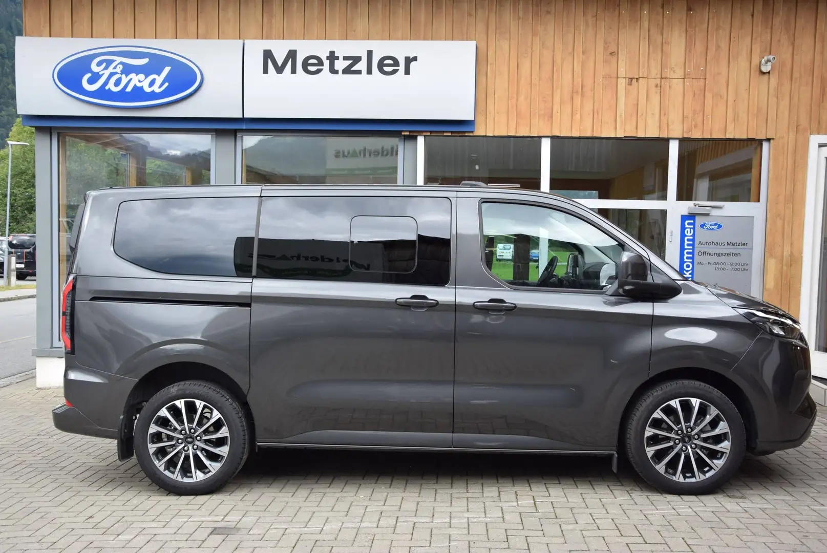 Ford Tourneo Custom Plug-in Hybrid 340 L1 Tourneo Titanium X FWD Grau - 1