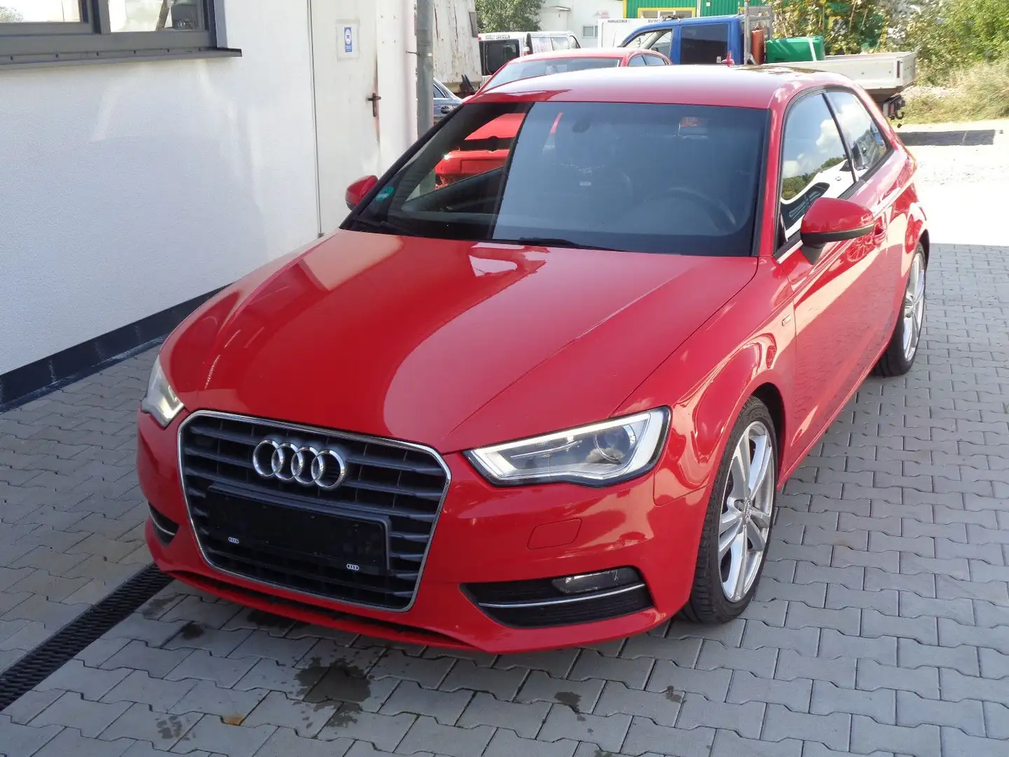 Audi A3 S line Sportpaket 160 € mon.Rate Rojo - 2