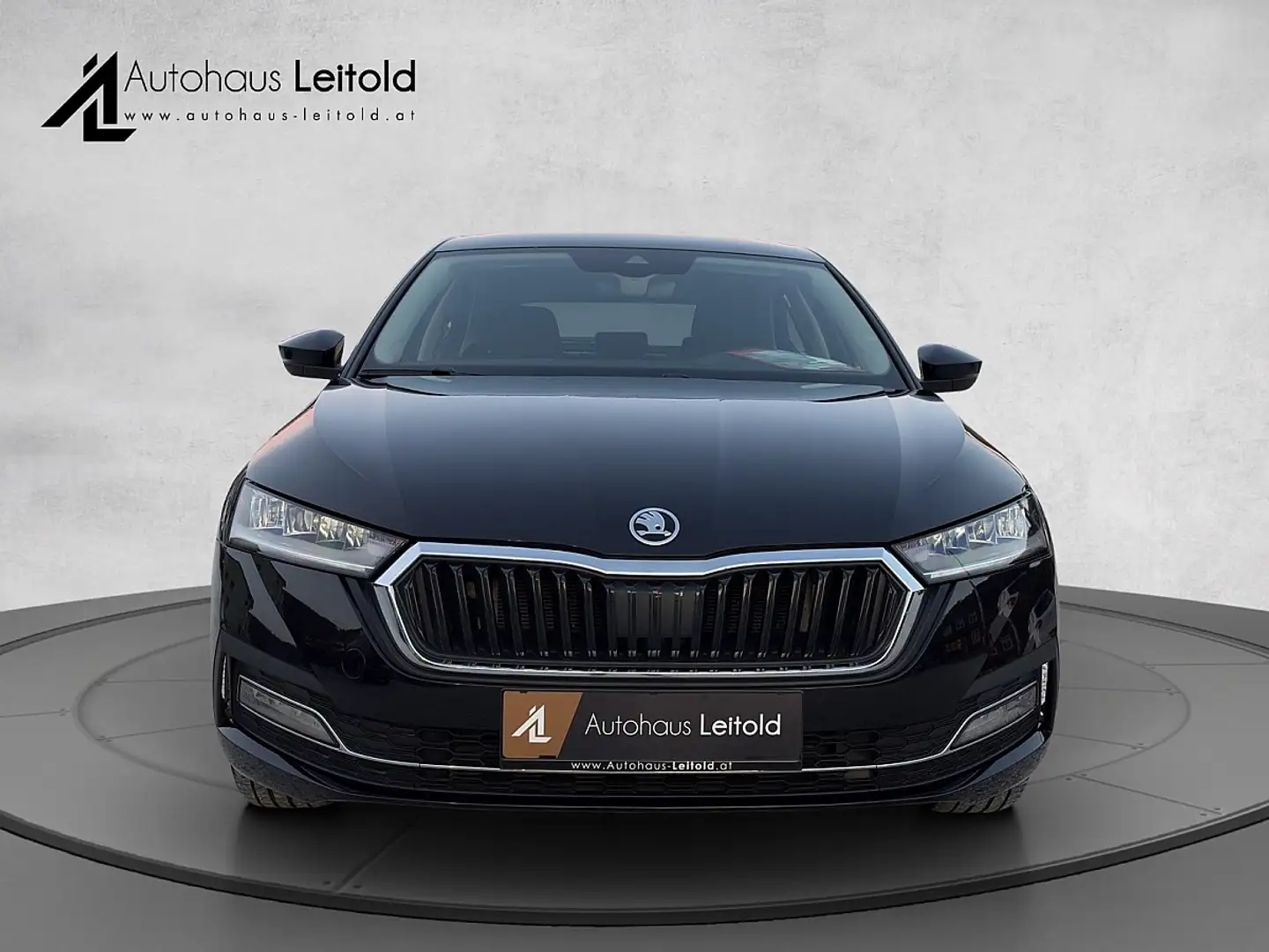 Skoda Octavia 2,0 TDI Style DSG AHK LED CAM KEYLESS VIRTUAL A... Noir - 2