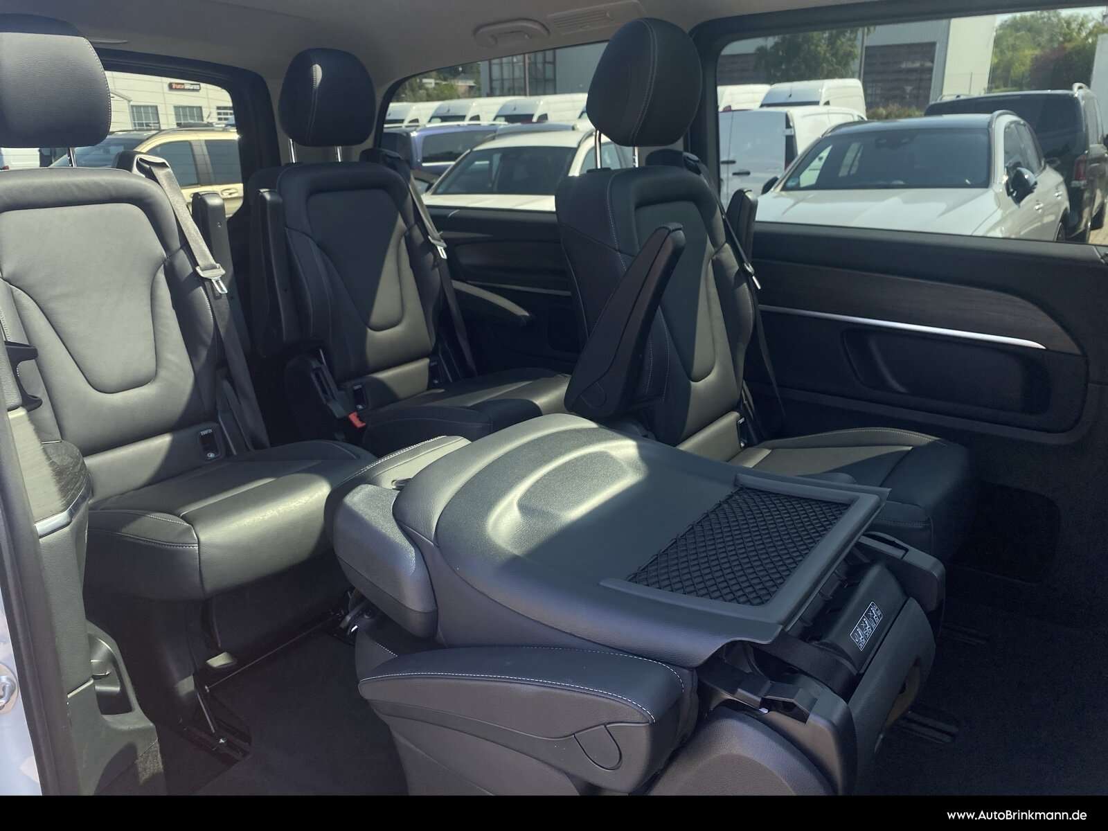 Mercedes-Benz V 220