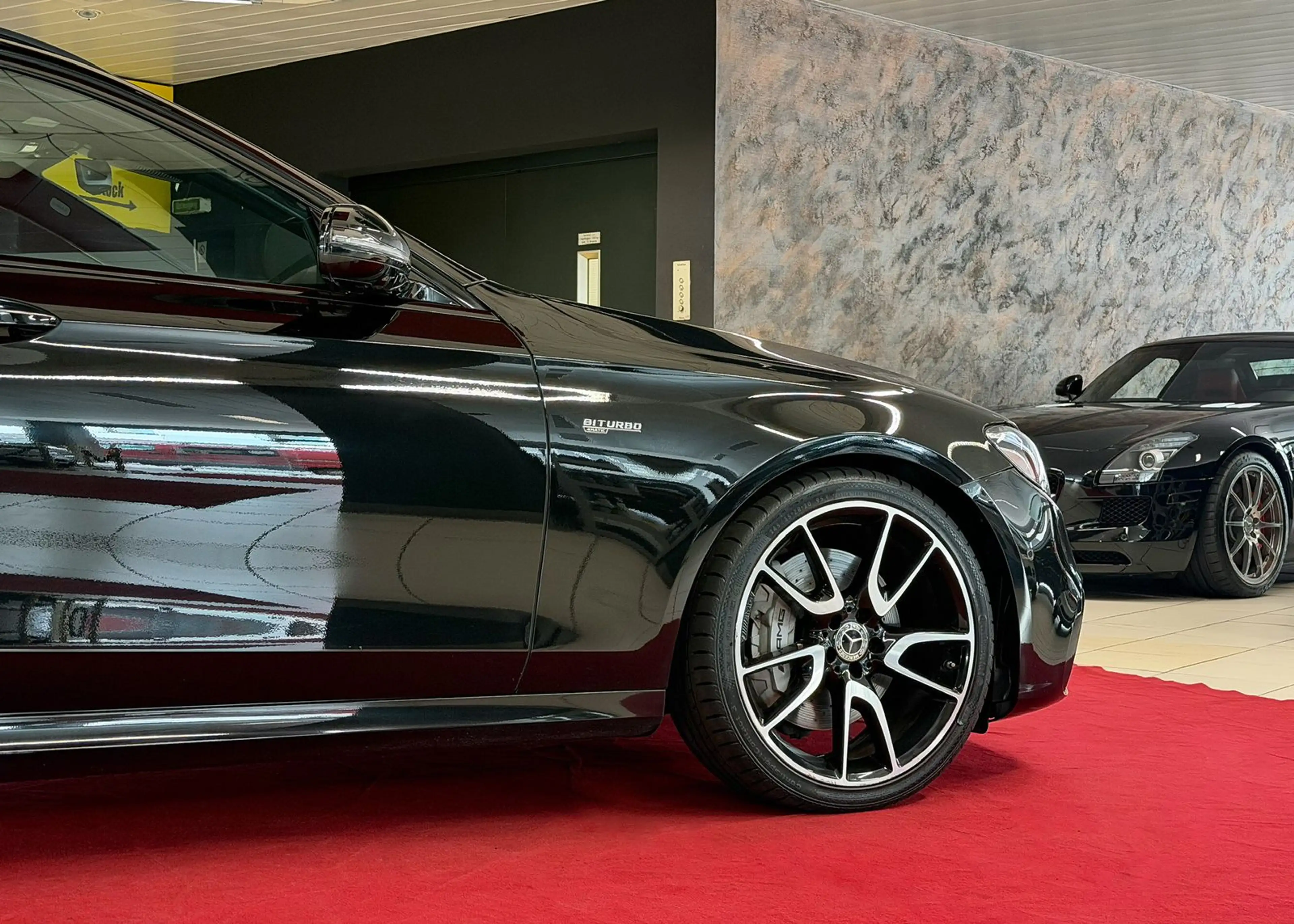 Mercedes-Benz E 43 AMG 4M AHK Distronic Pano Night Burmester — photo 12