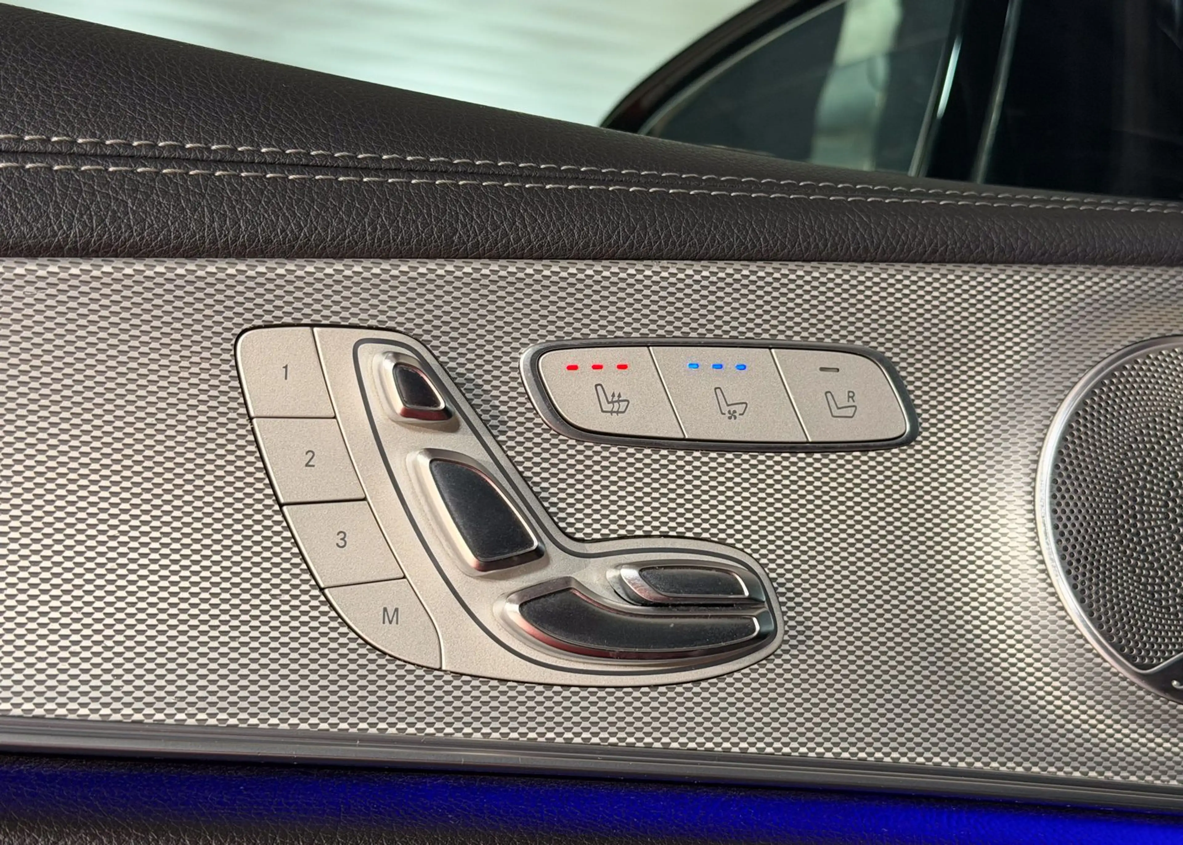 Mercedes-Benz E 43 AMG 4M AHK Distronic Pano Night Burmester — photo 16
