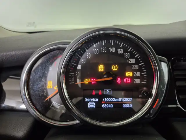 Mini Cooper Cooper view 15
