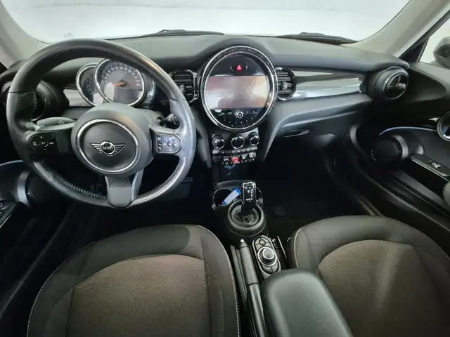 Mini Cooper Cooper view 9