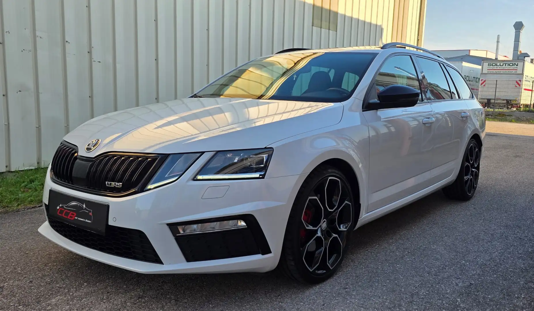 Skoda Octavia Combi RS 2,0 TDI DSG Vollausstattung Weiß - 2