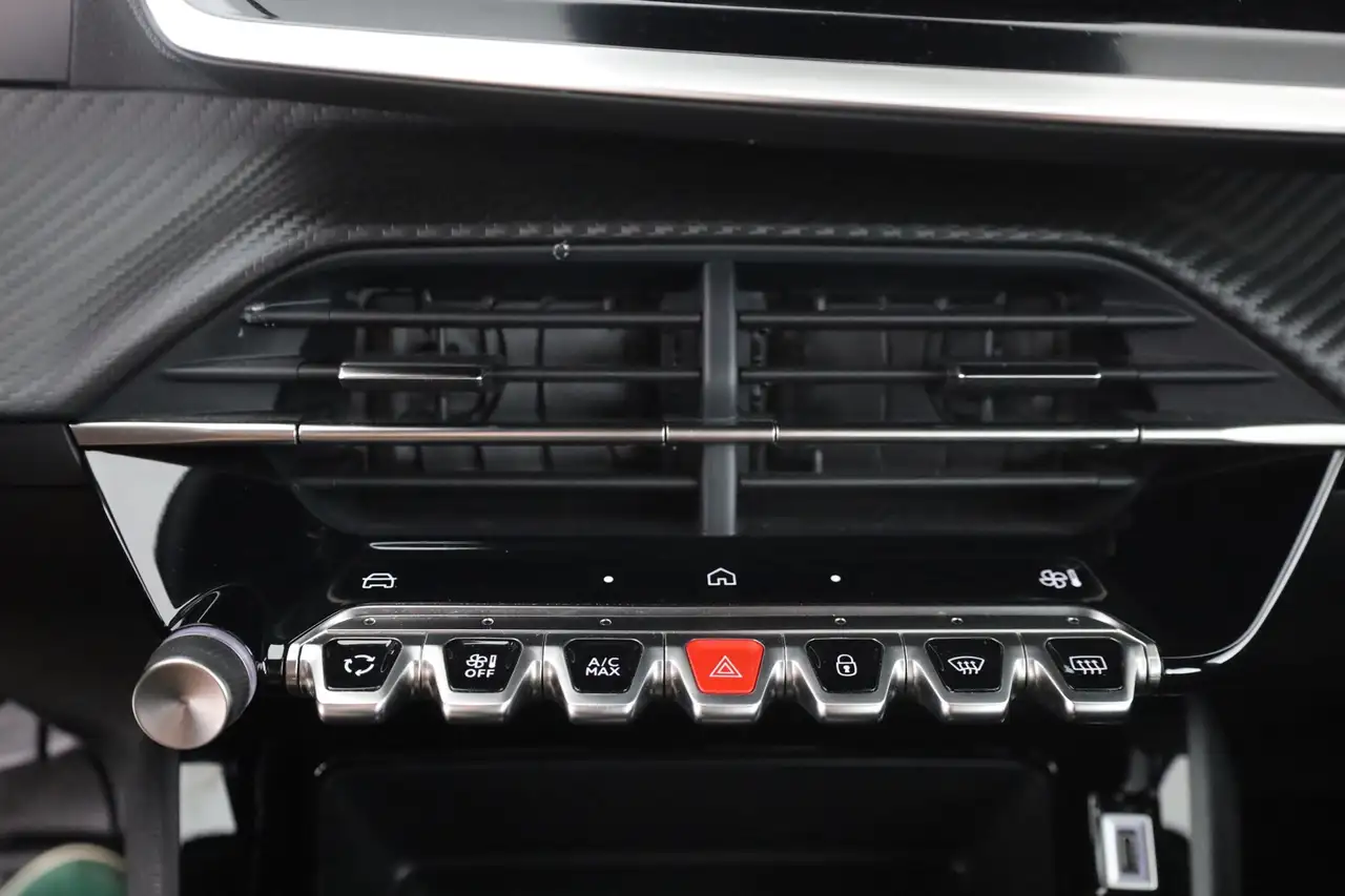 Peugeot 2008 PureTech 130 Aut. LED Tempomat AppleAndroid, миниатюра 12