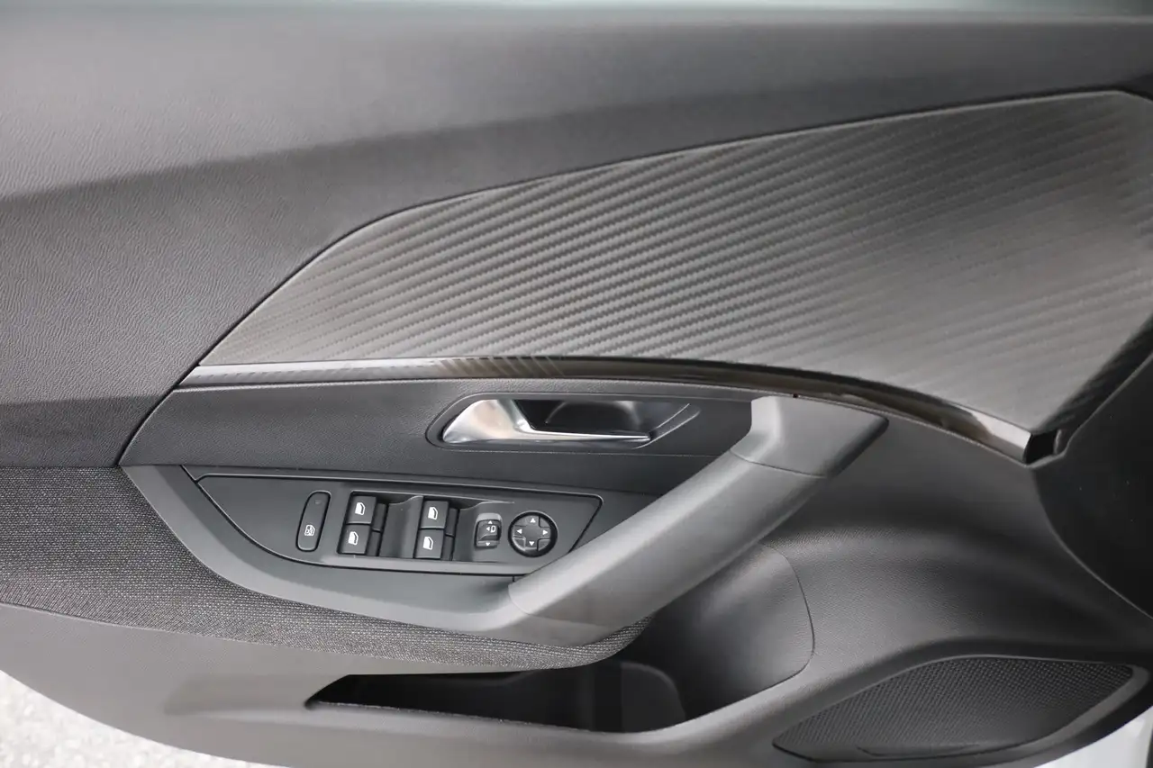 Peugeot 2008 PureTech 130 Aut. LED Tempomat AppleAndroid, миниатюра 20