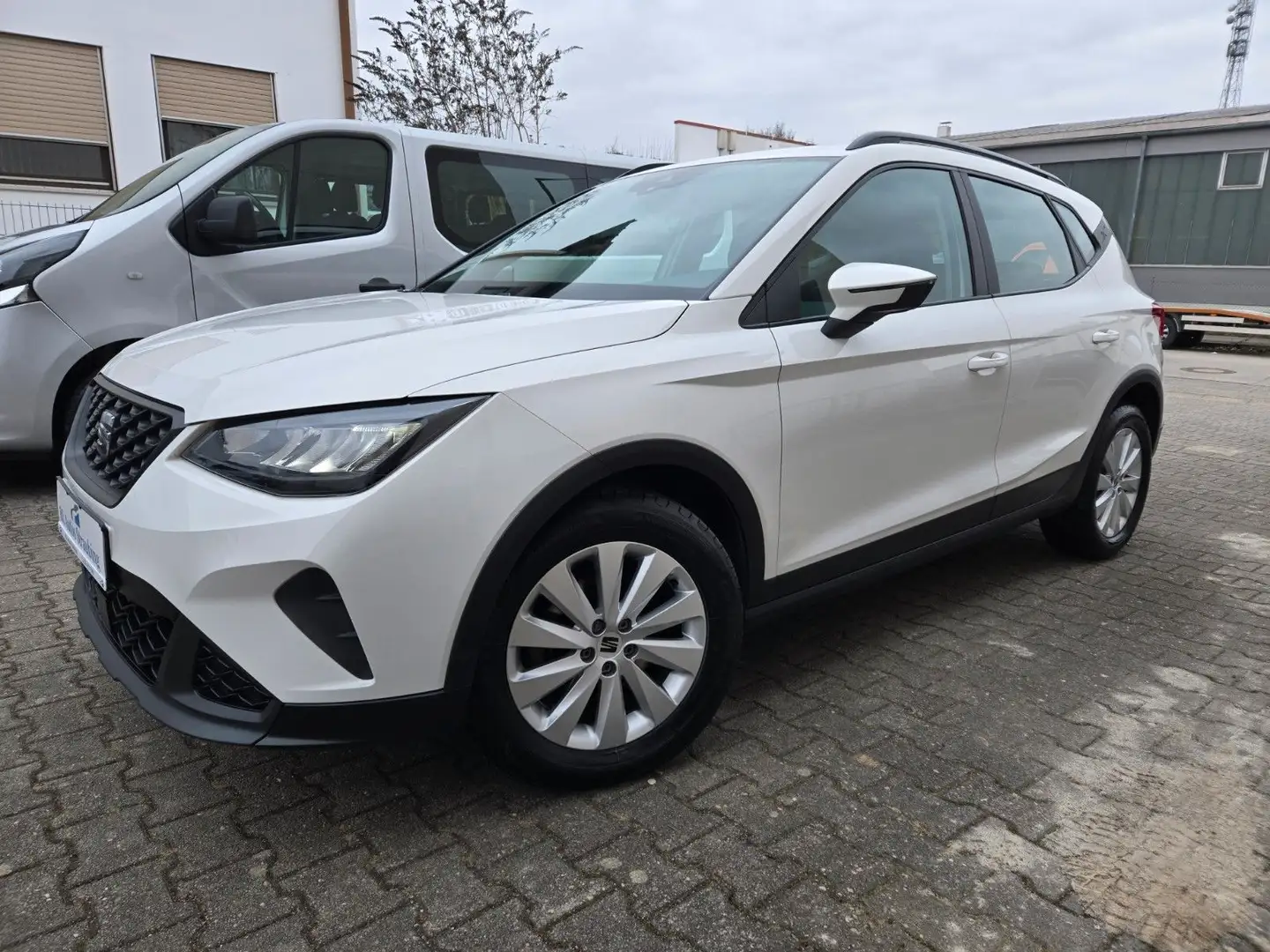 SEAT Arona Style*AUTOMATIK*GARANTIE*8Fach bereift * Weiß - 1