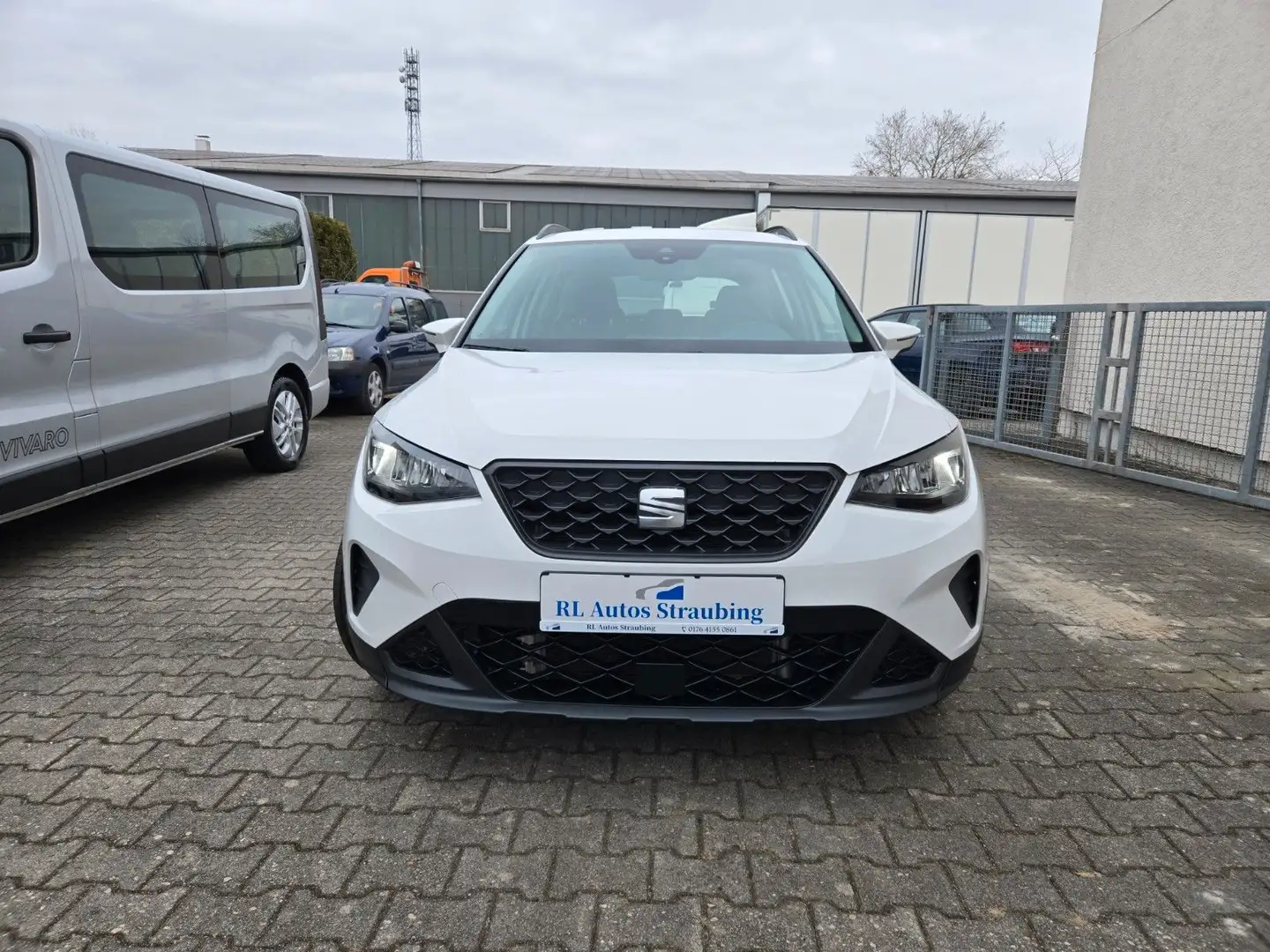 SEAT Arona Style*AUTOMATIK*GARANTIE*8Fach bereift * Weiß - 2