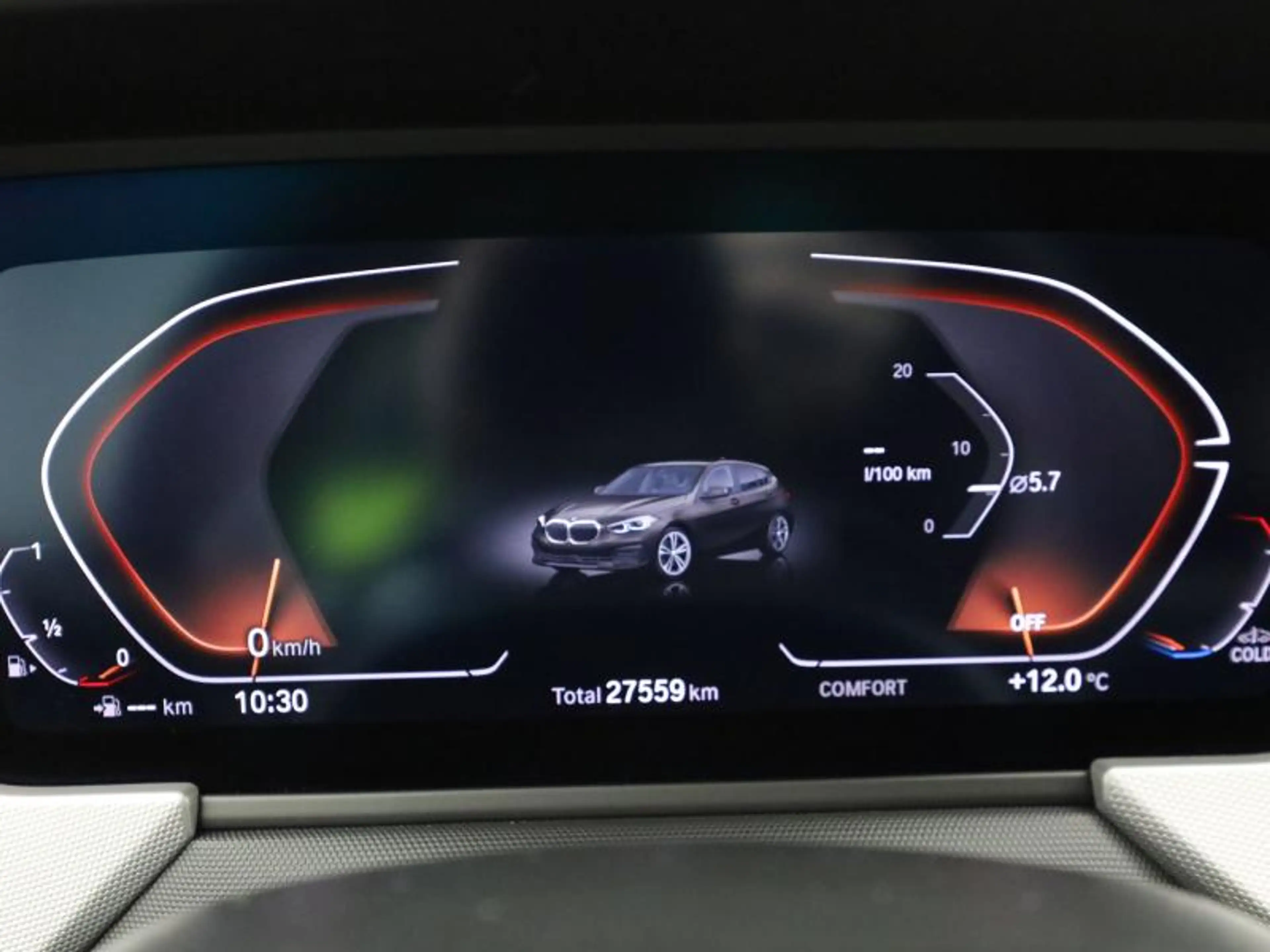 BMW 118 AUTOMAAT - NAVI - LED — photo 10