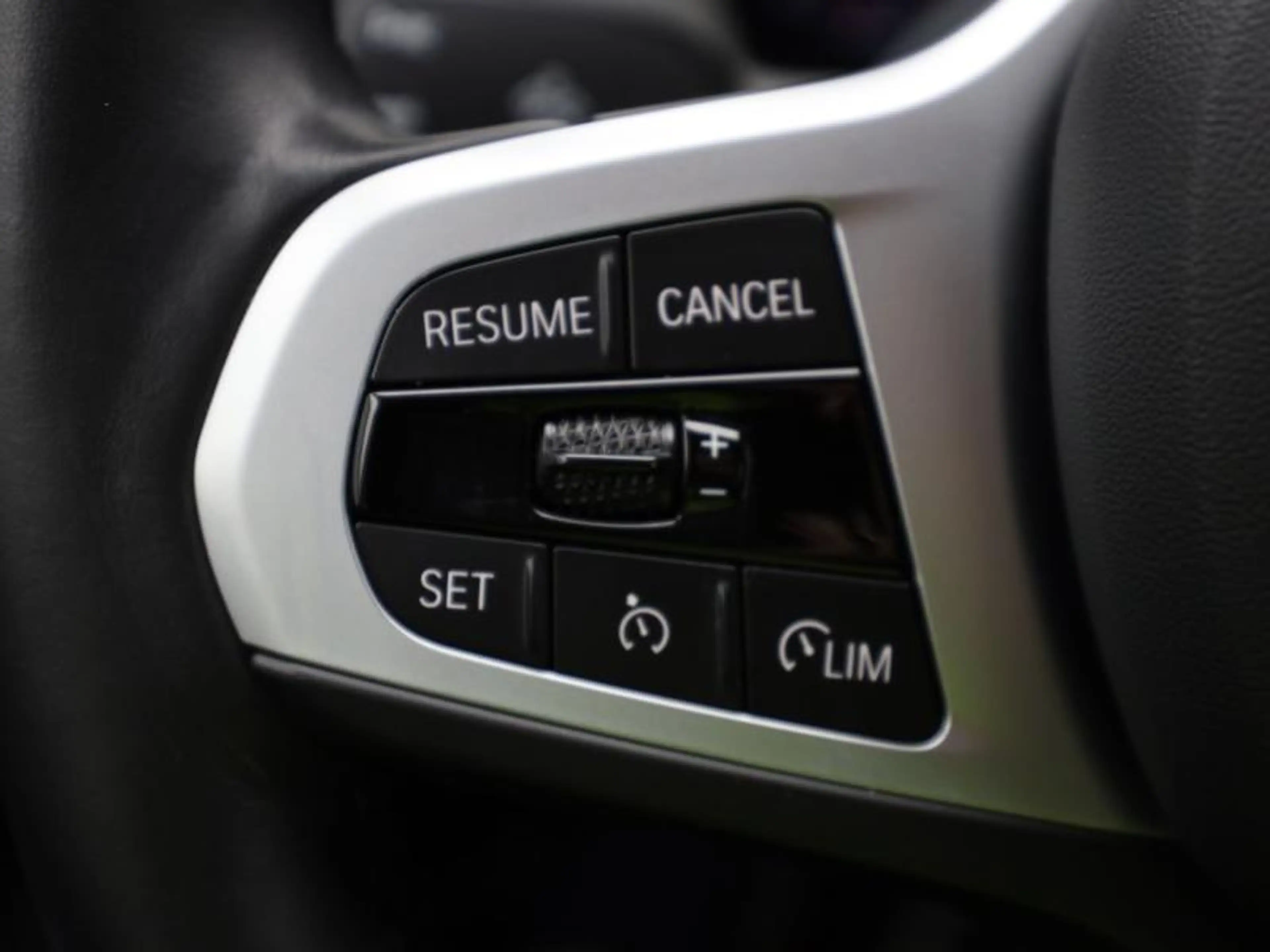 BMW 118 AUTOMAAT - NAVI - LED — photo 11