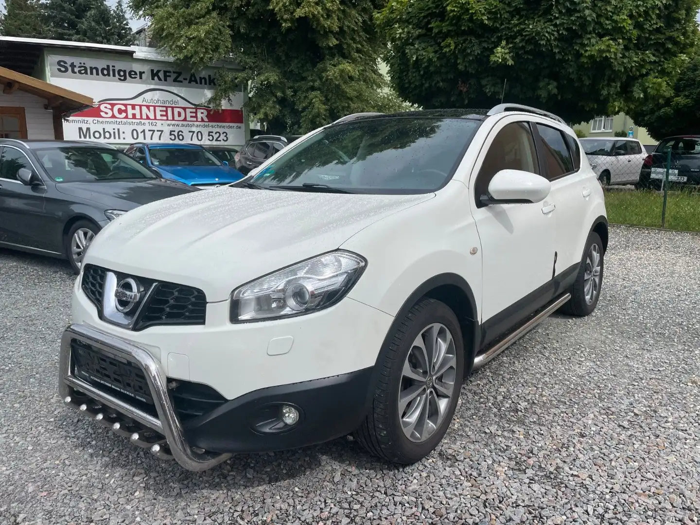 Nissan Qashqai Tekna 4X4 LEDER NAVI XENON Weiß - 1
