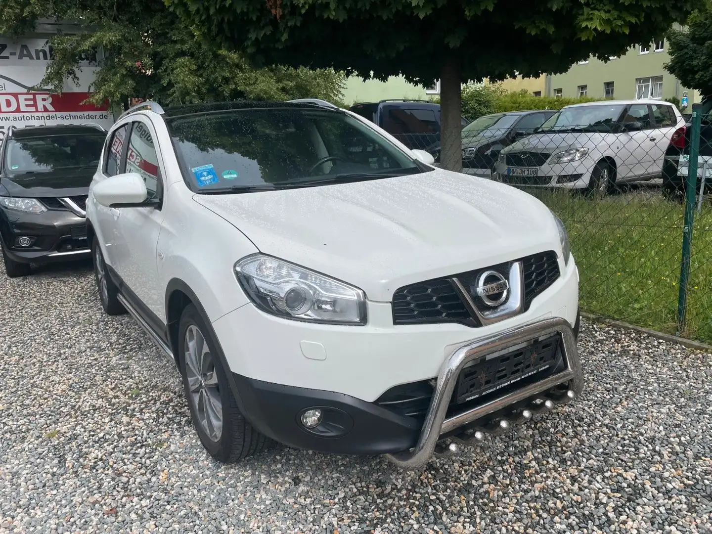 Nissan Qashqai Tekna 4X4 LEDER NAVI XENON Weiß - 2